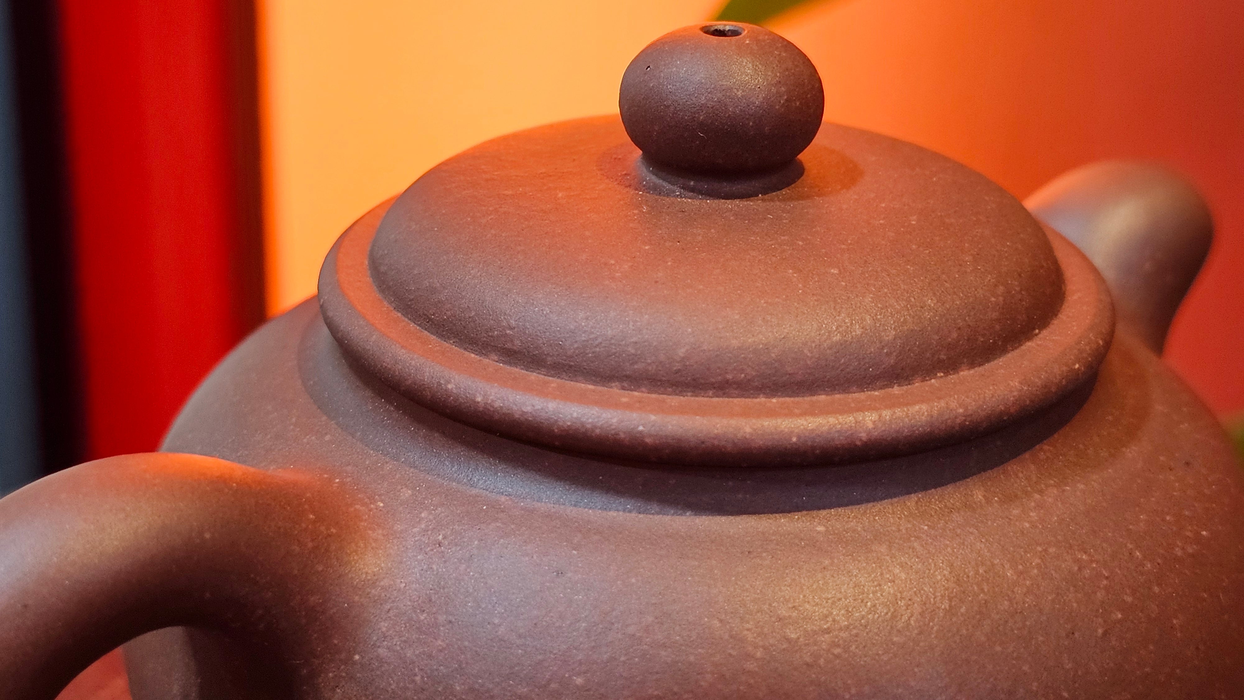 Xuan Zhu Hu 玄珠壶, 146.9ml, Zi Ni 紫泥, by our Craftsman Fan Xiao Zhi 范小智 ~ Congratulations to Mr J.T.! 1502hrs 29th August 2025, Fargo! ND.