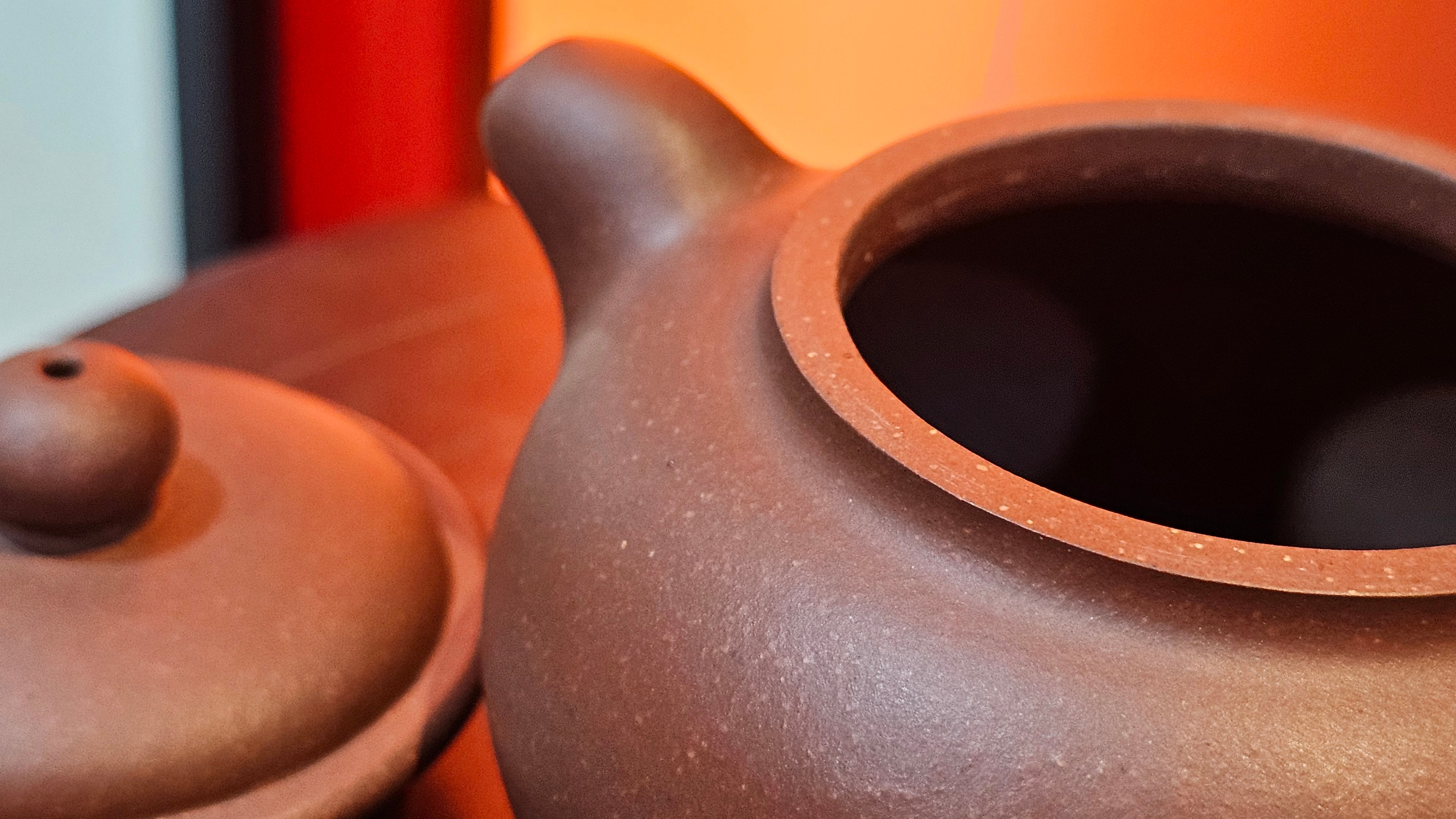 Xuan Zhu Hu 玄珠壶, 146.9ml, Zi Ni 紫泥, by our Craftsman Fan Xiao Zhi 范小智 ~ Congratulations to Mr J.T.! 1502hrs 29th August 2025, Fargo! ND.