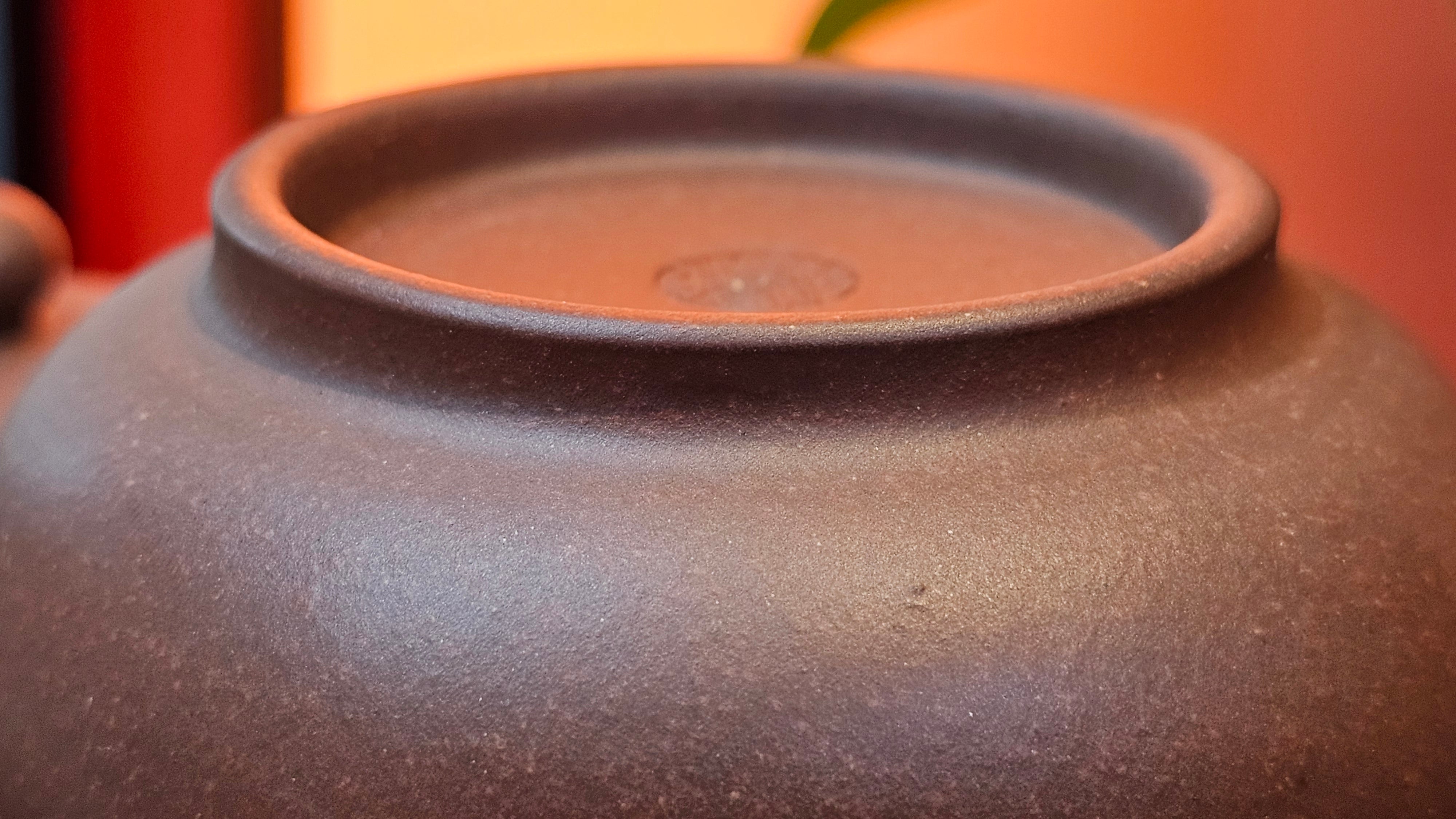 Xuan Zhu Hu 玄珠壶, 146.9ml, Zi Ni 紫泥, by our Craftsman Fan Xiao Zhi 范小智 ~ Congratulations to Mr J.T.! 1502hrs 29th August 2025, Fargo! ND.