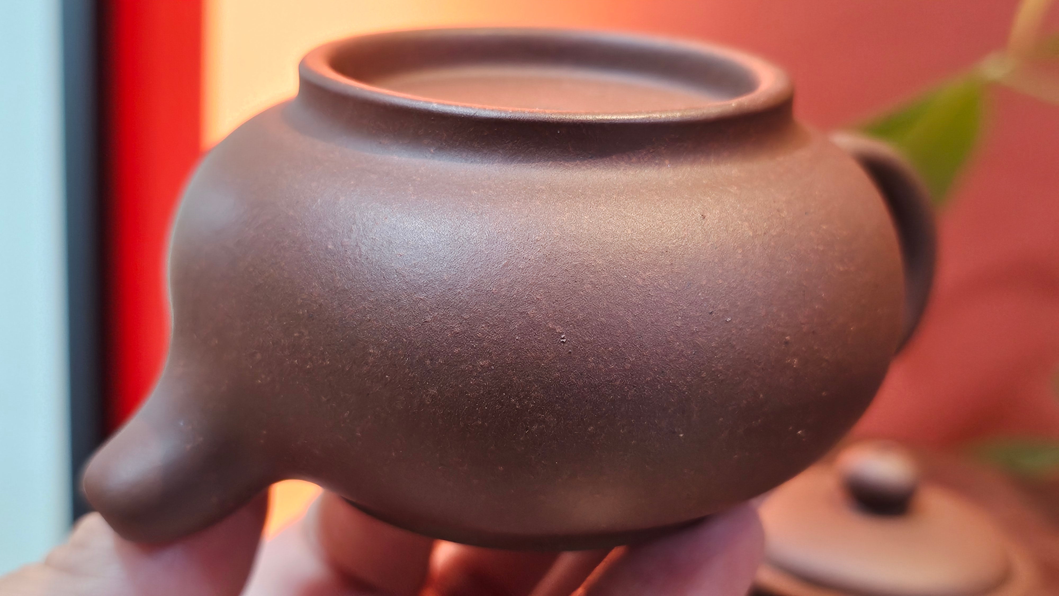 Xuan Zhu Hu 玄珠壶, 146.9ml, Zi Ni 紫泥, by our Craftsman Fan Xiao Zhi 范小智 ~ Congratulations to Mr J.T.! 1502hrs 29th August 2025, Fargo! ND.