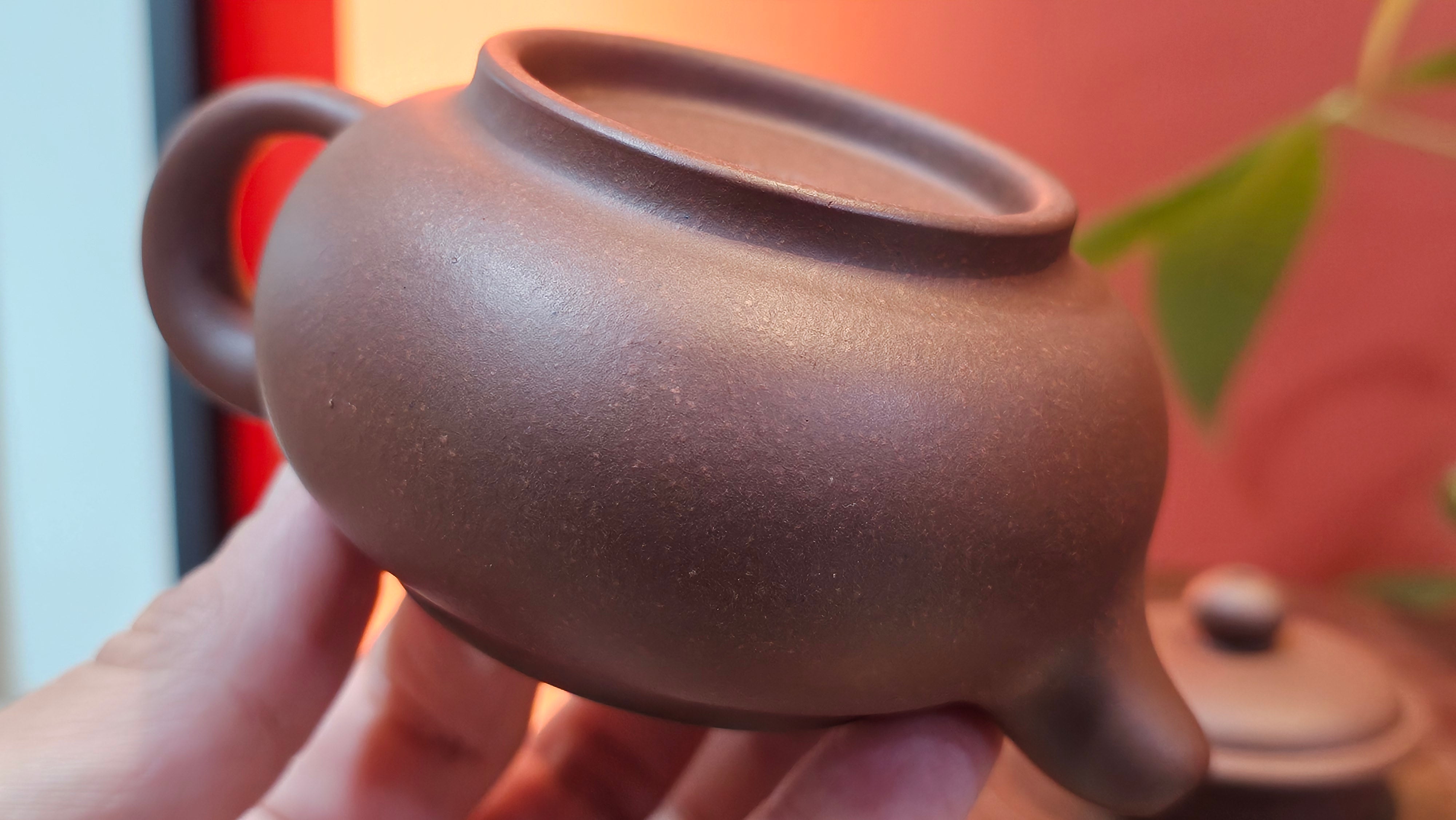 Xuan Zhu Hu 玄珠壶, 146.9ml, Zi Ni 紫泥, by our Craftsman Fan Xiao Zhi 范小智 ~ Congratulations to Mr J.T.! 1502hrs 29th August 2025, Fargo! ND.