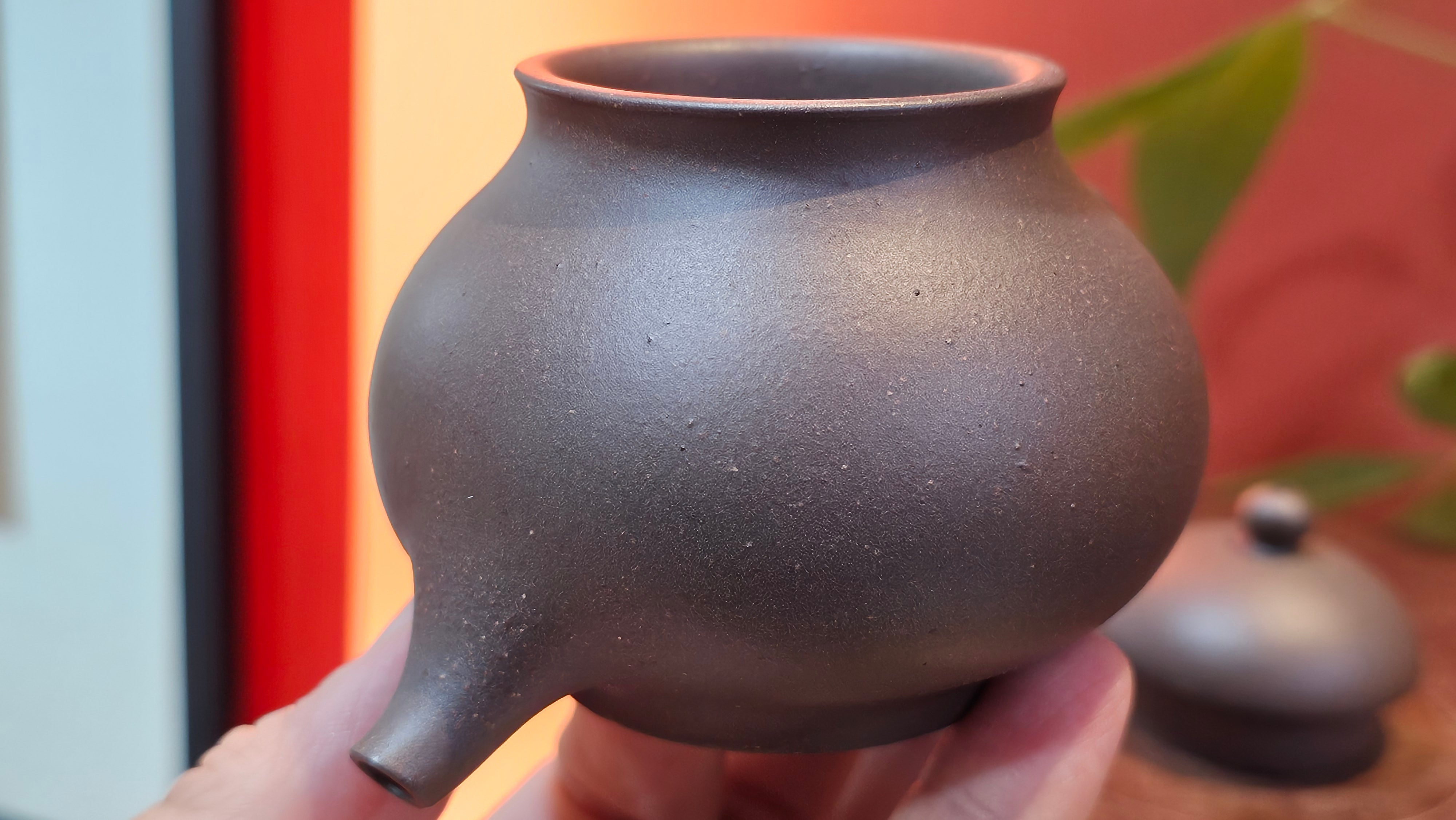 Gao Pan 高番, 138.0ml, Tai Xi Zi Ni (Gao Wen) 台西紫泥(高温), by our Craftsman Fan Xiao Zhi 范小智 ~ Congratulations!to Mr.S.W.! 2040hrs 29th August 2025, Avezzano! Italy🇮🇹.