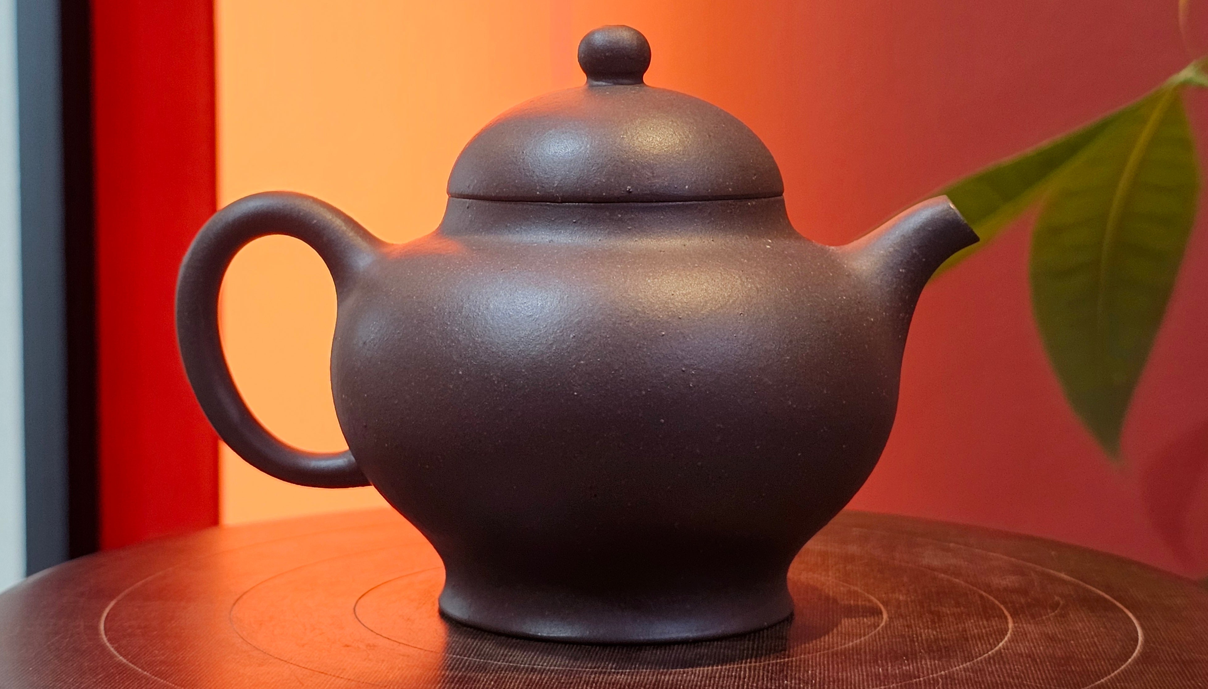 Gao Pan 高番, 138.0ml, Tai Xi Zi Ni (Gao Wen) 台西紫泥(高温), by our Craftsman Fan Xiao Zhi 范小智 ~ Congratulations!to Mr.S.W.! 2040hrs 29th August 2025, Avezzano! Italy🇮🇹.