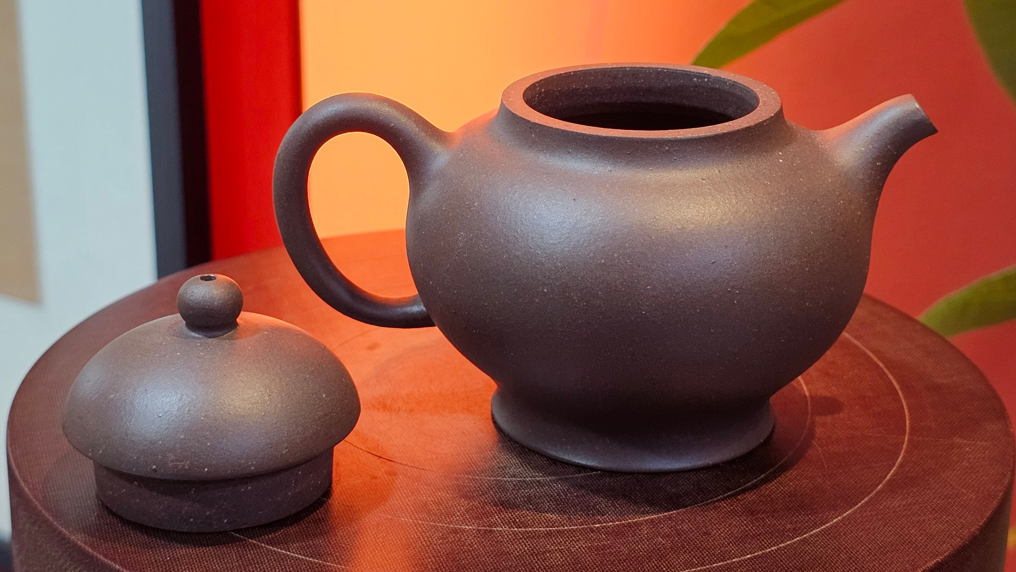 Gao Pan 高番, 138.0ml, Tai Xi Zi Ni (Gao Wen) 台西紫泥(高温), by our Craftsman Fan Xiao Zhi 范小智 ~ Congratulations!to Mr.S.W.! 2040hrs 29th August 2025, Avezzano! Italy🇮🇹.