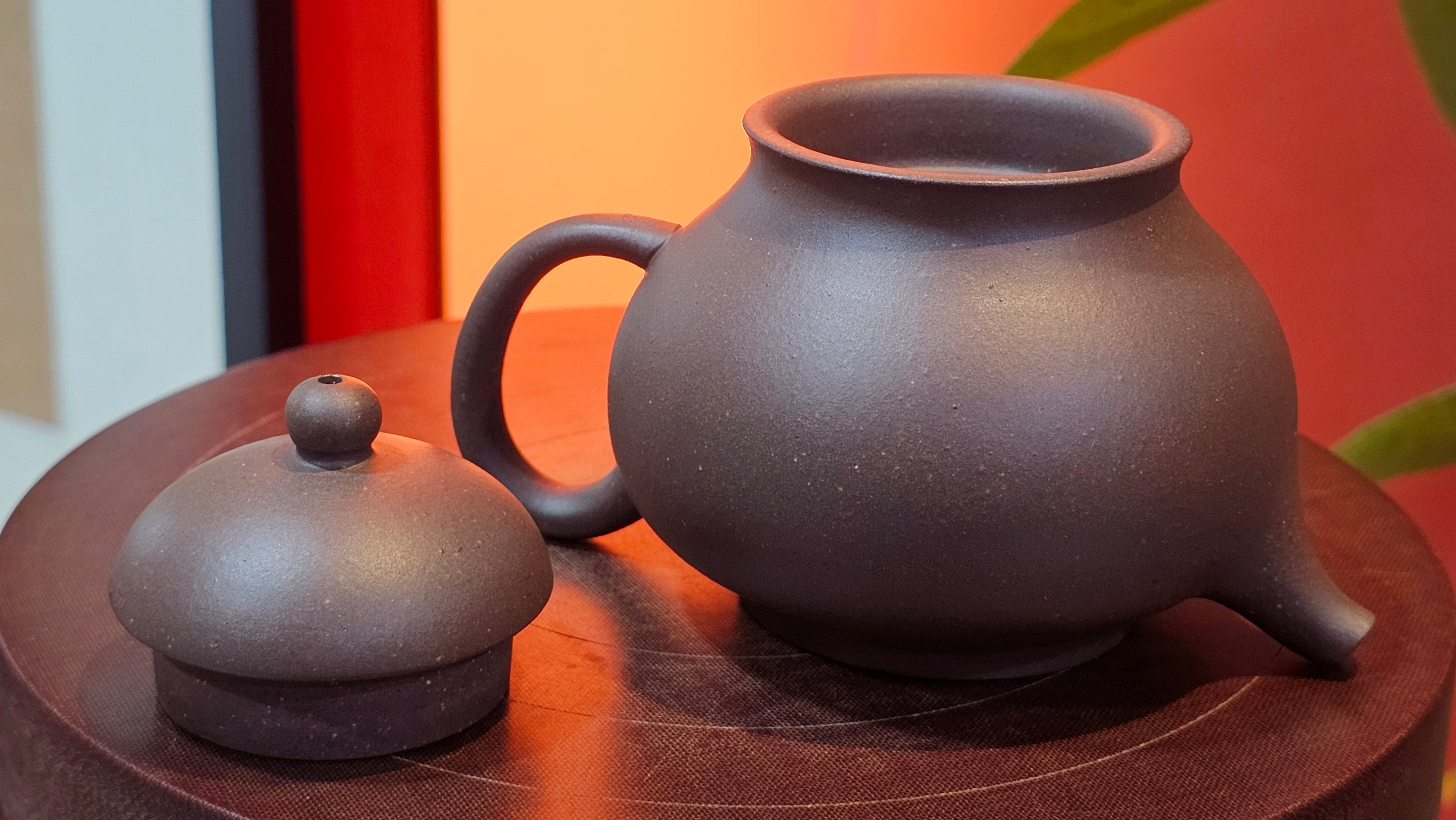 Gao Pan 高番, 138.0ml, Tai Xi Zi Ni (Gao Wen) 台西紫泥(高温), by our Craftsman Fan Xiao Zhi 范小智 ~ Congratulations!to Mr.S.W.! 2040hrs 29th August 2025, Avezzano! Italy🇮🇹.