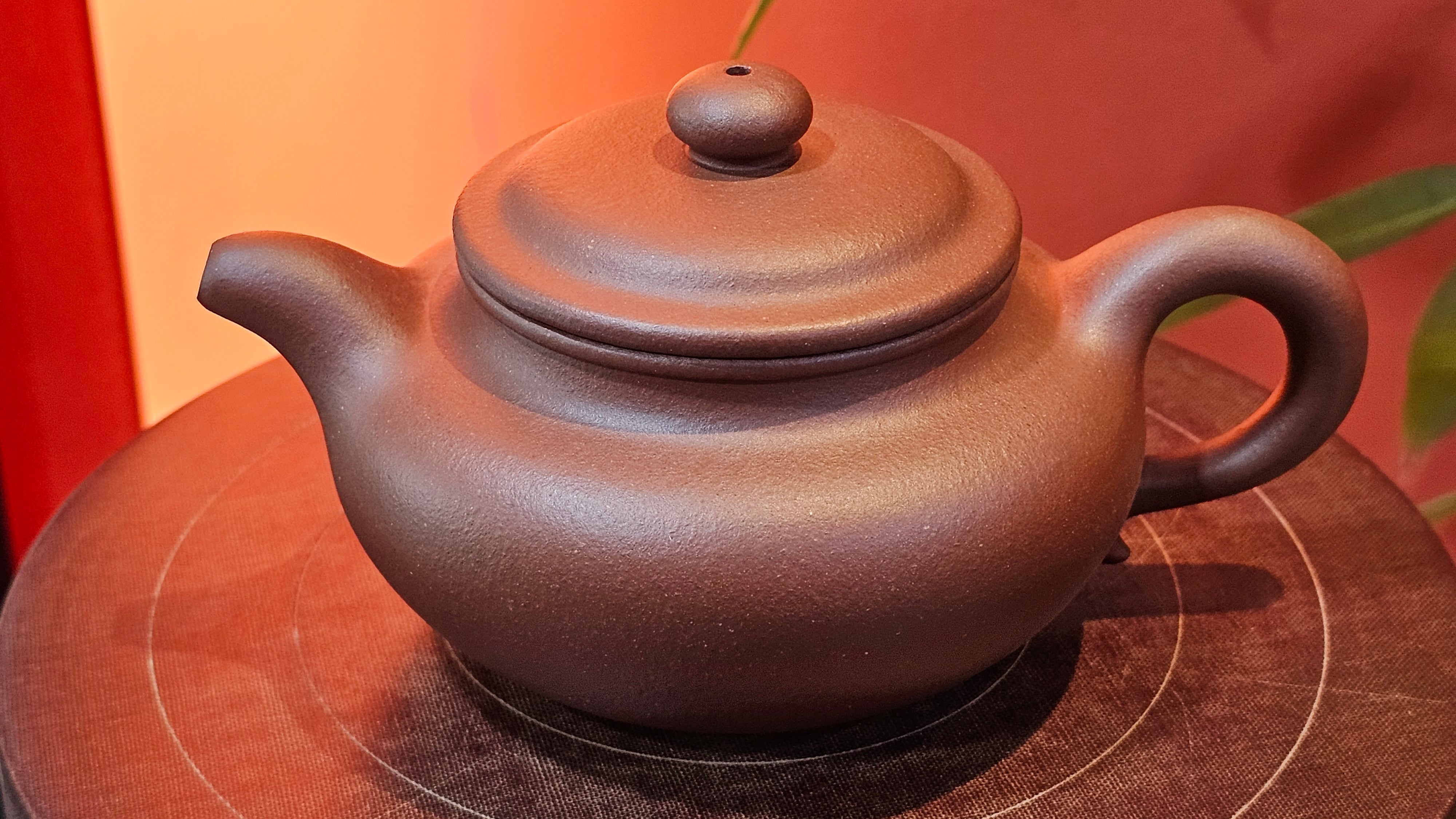 Fang Gu 仿古, 213.9ml, Di Cao Qing Zi Ni 底槽青紫泥, by our Collaborative Craftsman Chen Fa Chu 陈法初 ~!Congratulations to Mr V.R.! 1048hrs 6th Sept 2025, Vilnius, Lithuania🇱🇹!