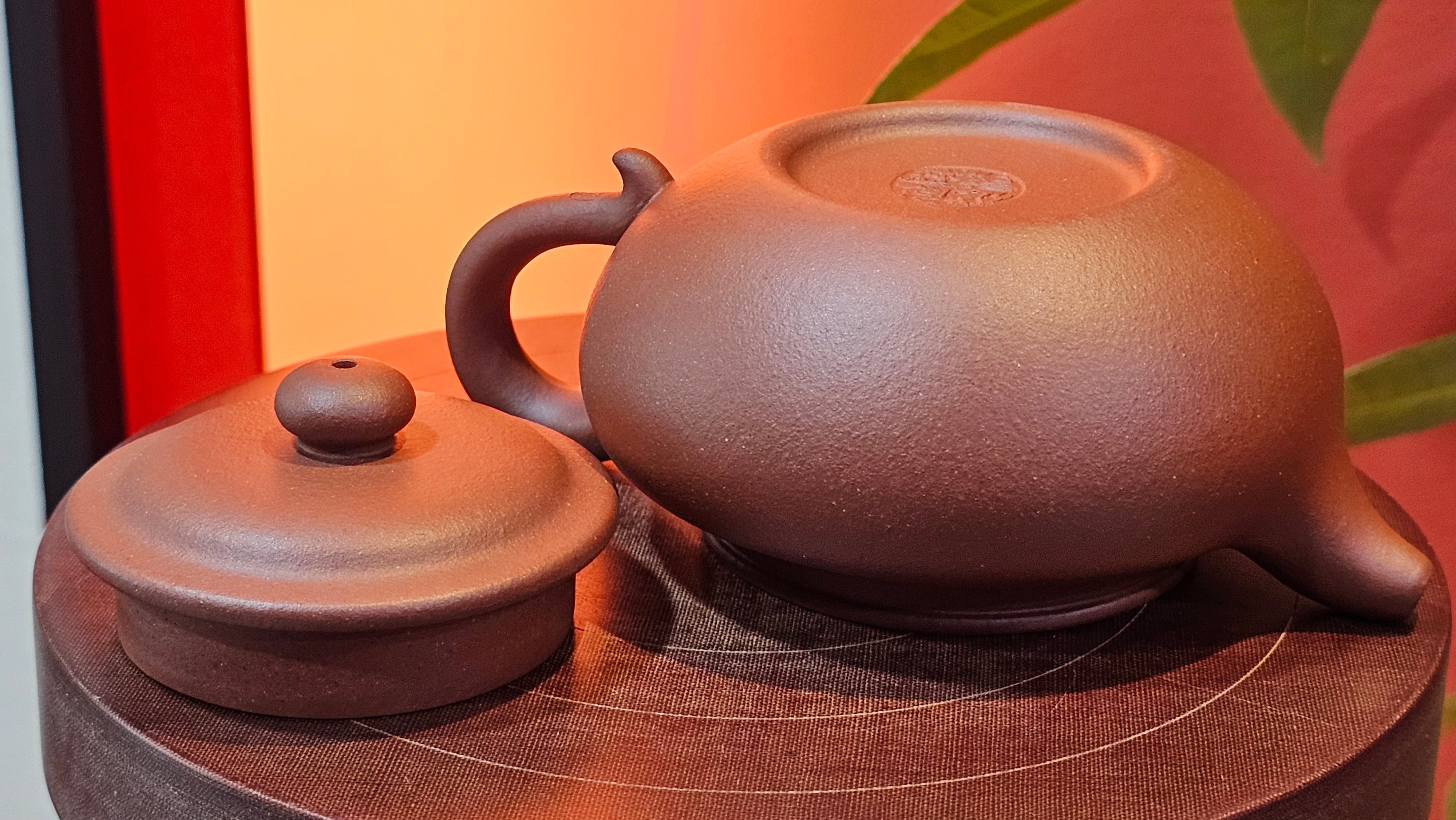 Fang Gu 仿古, 213.9ml, Di Cao Qing Zi Ni 底槽青紫泥, by our Collaborative Craftsman Chen Fa Chu 陈法初 ~!Congratulations to Mr V.R.! 1048hrs 6th Sept 2025, Vilnius, Lithuania🇱🇹!