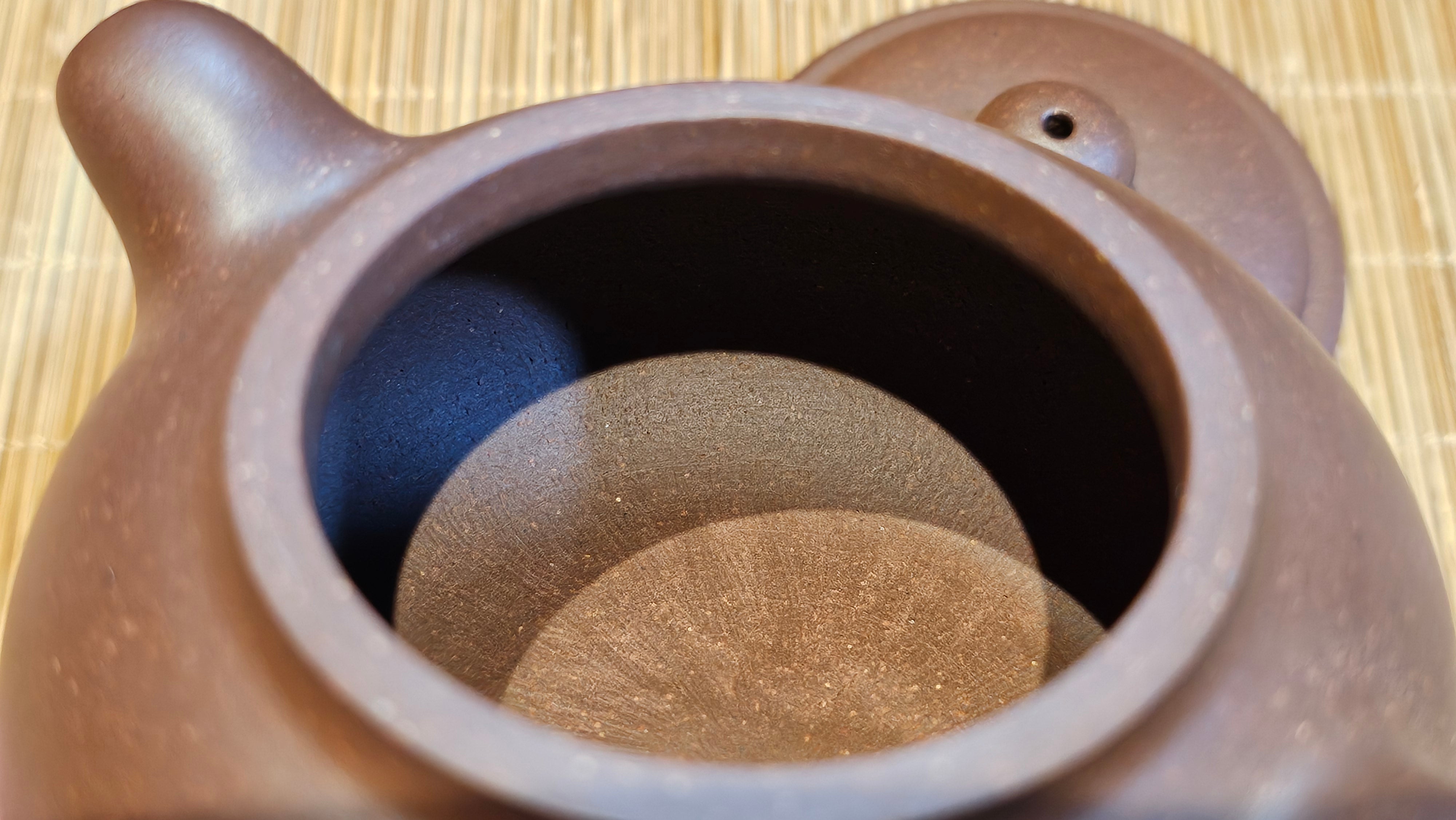 Xuan Zhu Hu 玄珠壶, 146.9ml, Zi Ni 紫泥, by our Craftsman Fan Xiao Zhi 范小智 ~ Congratulations to Mr J.T.! 1502hrs 29th August 2025, Fargo! ND.