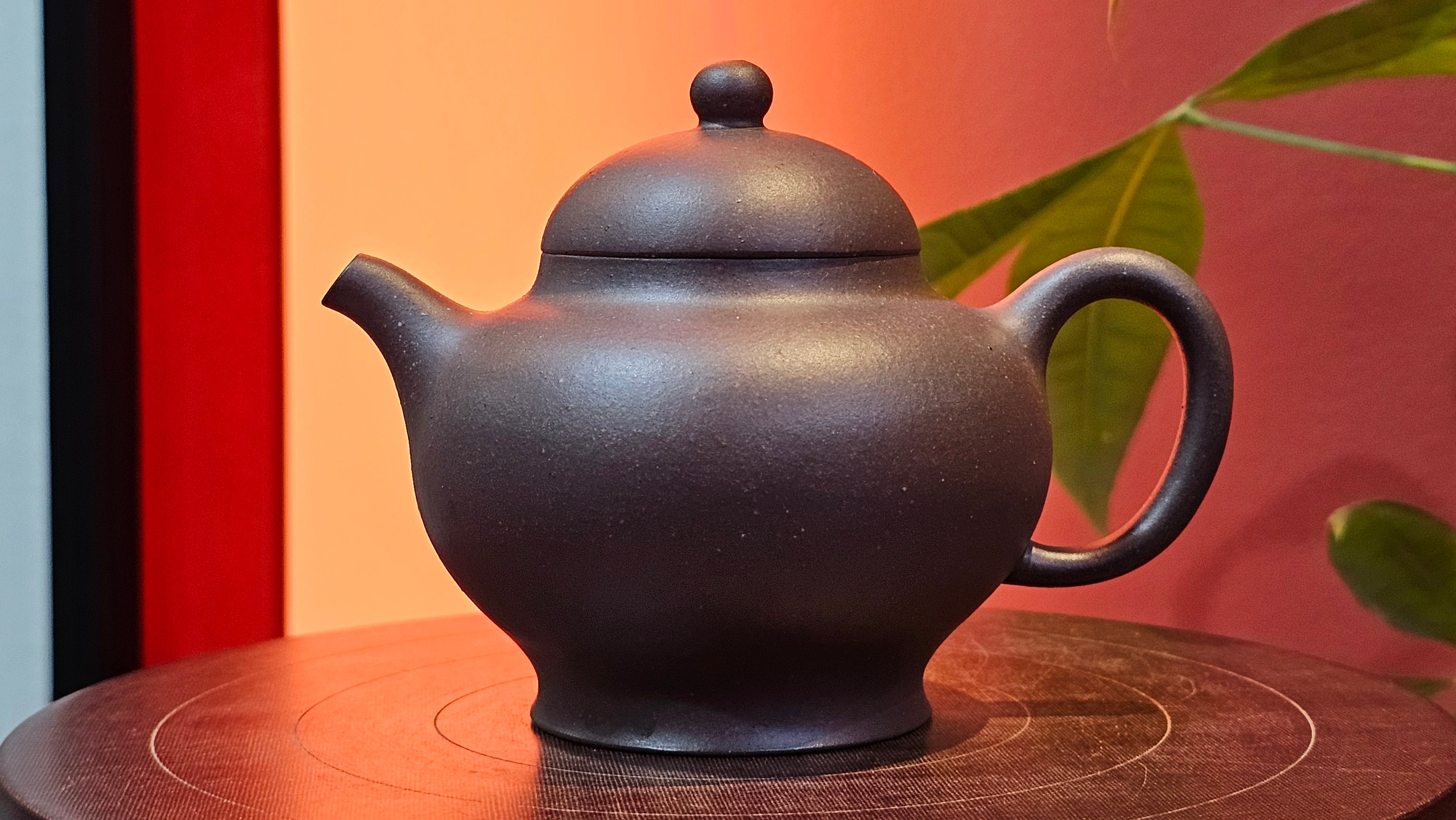 Gao Pan 高番, 138.0ml, Tai Xi Zi Ni (Gao Wen) 台西紫泥(高温), by our Craftsman Fan Xiao Zhi 范小智 ~ Congratulations!to Mr.S.W.! 2040hrs 29th August 2025, Avezzano! Italy🇮🇹.