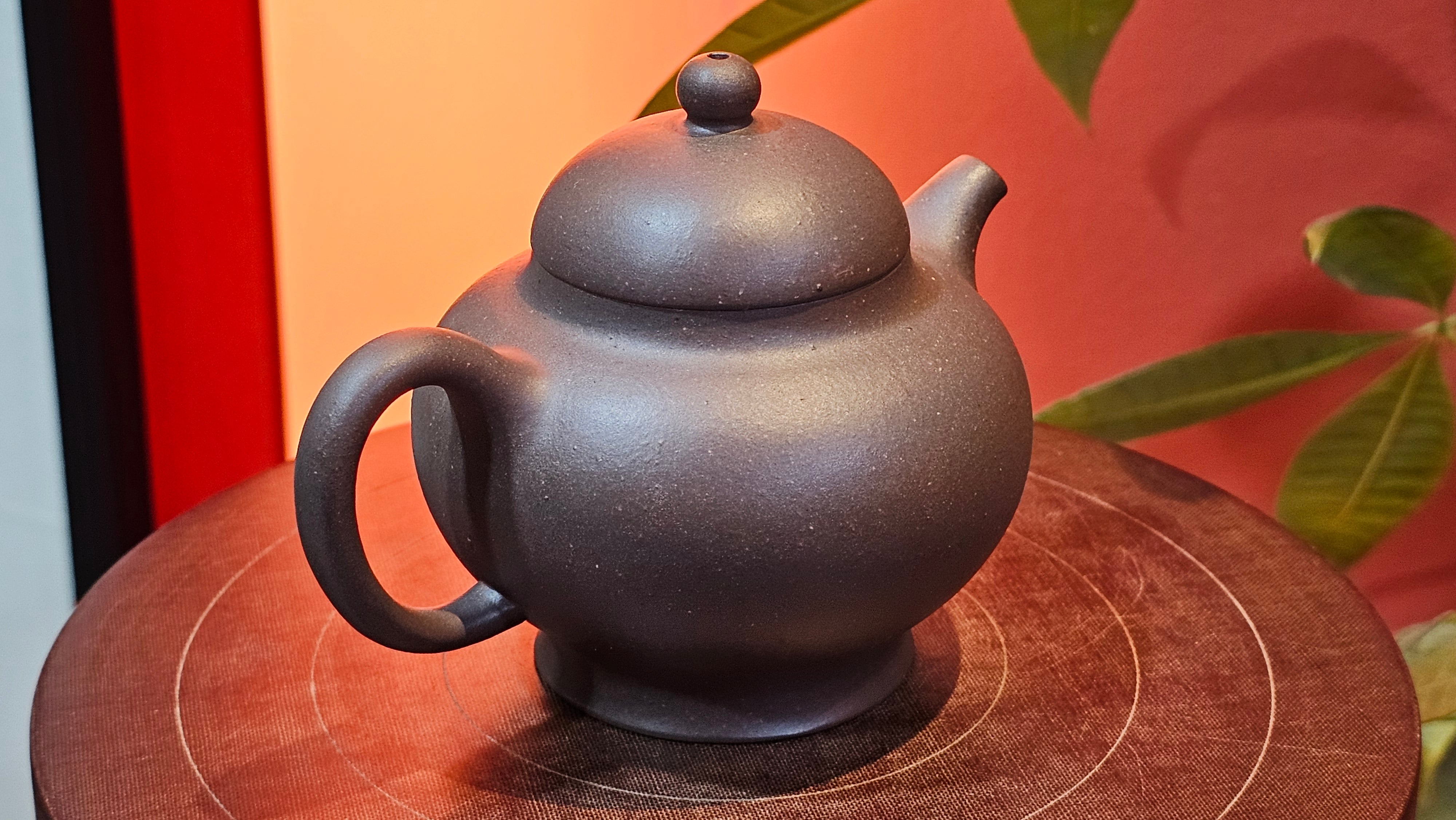 Gao Pan 高番, 138.0ml, Tai Xi Zi Ni (Gao Wen) 台西紫泥(高温), by our Craftsman Fan Xiao Zhi 范小智 ~ Congratulations!to Mr.S.W.! 2040hrs 29th August 2025, Avezzano! Italy🇮🇹.