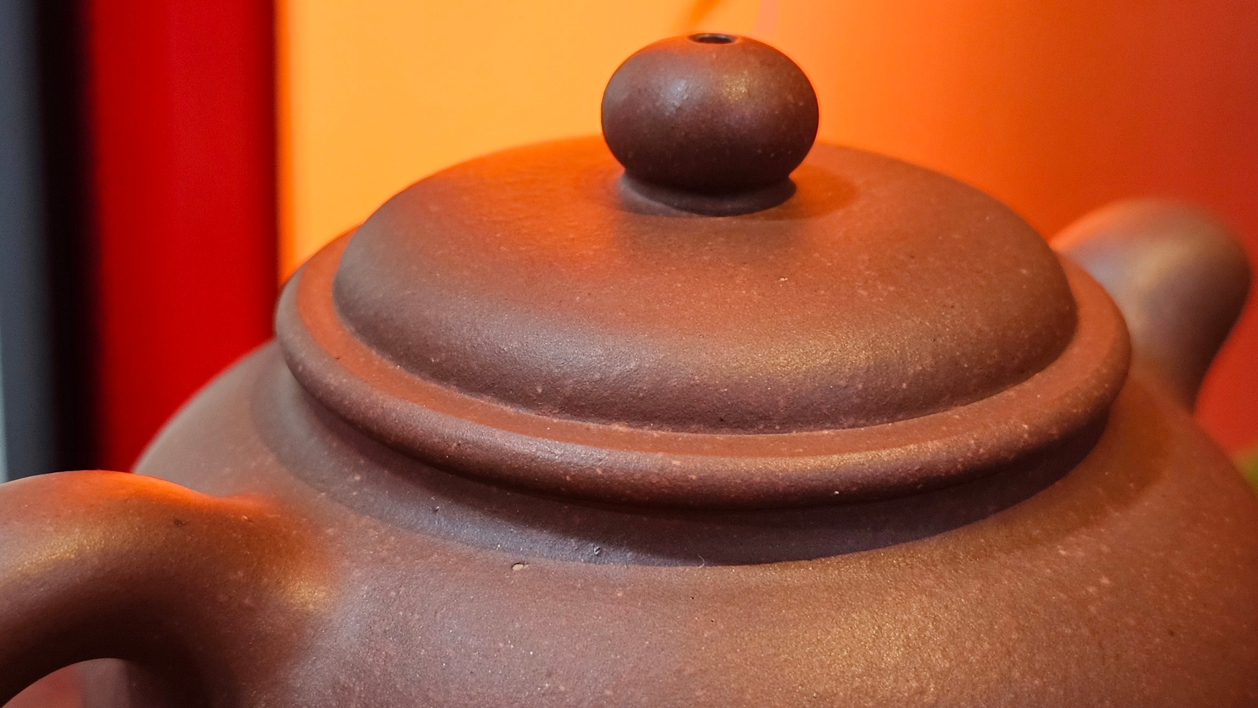 Xuan Zhu Hu 玄珠壶, 142.3ml, Zi Ni 紫泥, by our Craftsman Fan Xiao Zhi 范小智 ~ Congratulations to Ms K.Y.! 2256hrs 3rd Sept 2025! Tamuning, Guam!