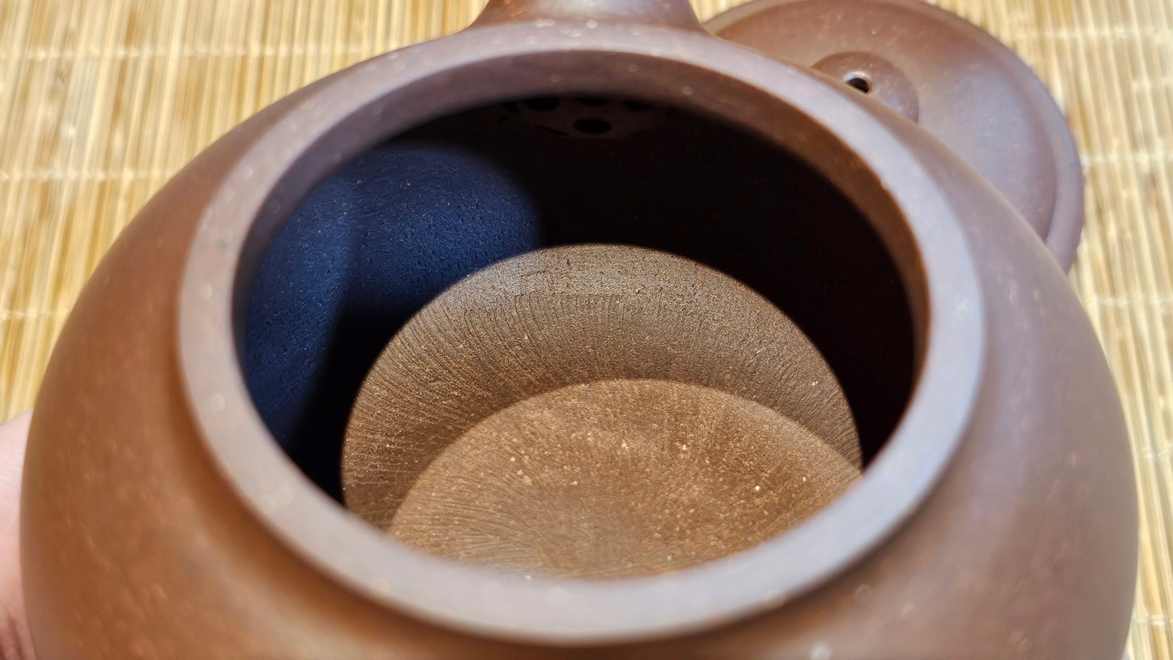 Xuan Zhu Hu 玄珠壶, 142.3ml, Zi Ni 紫泥, by our Craftsman Fan Xiao Zhi 范小智 ~ Congratulations to Ms K.Y.! 2256hrs 3rd Sept 2025! Tamuning, Guam!