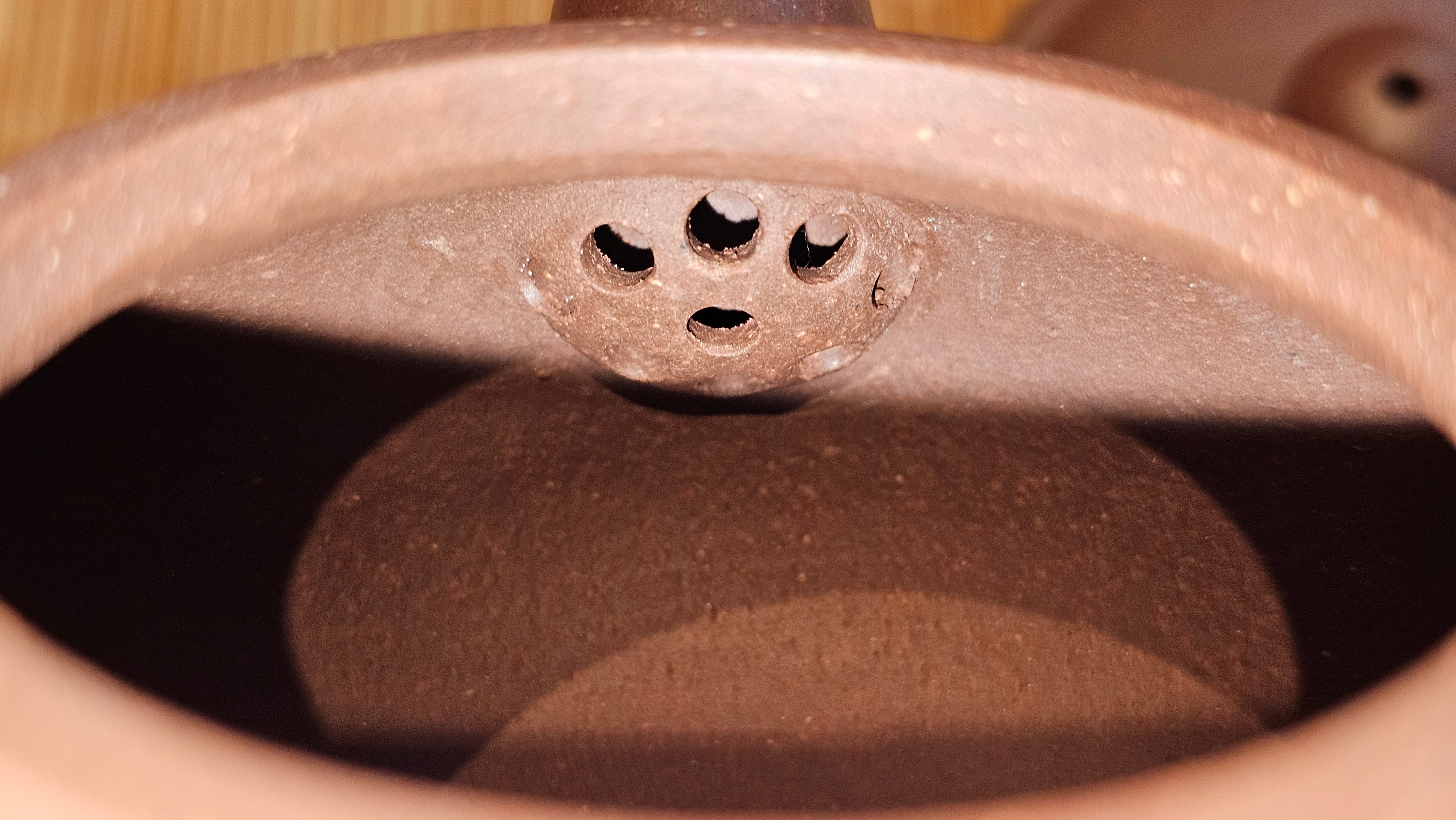 Xuan Zhu Hu 玄珠壶, 142.3ml, Zi Ni 紫泥, by our Craftsman Fan Xiao Zhi 范小智 ~ Congratulations to Ms K.Y.! 2256hrs 3rd Sept 2025! Tamuning, Guam!