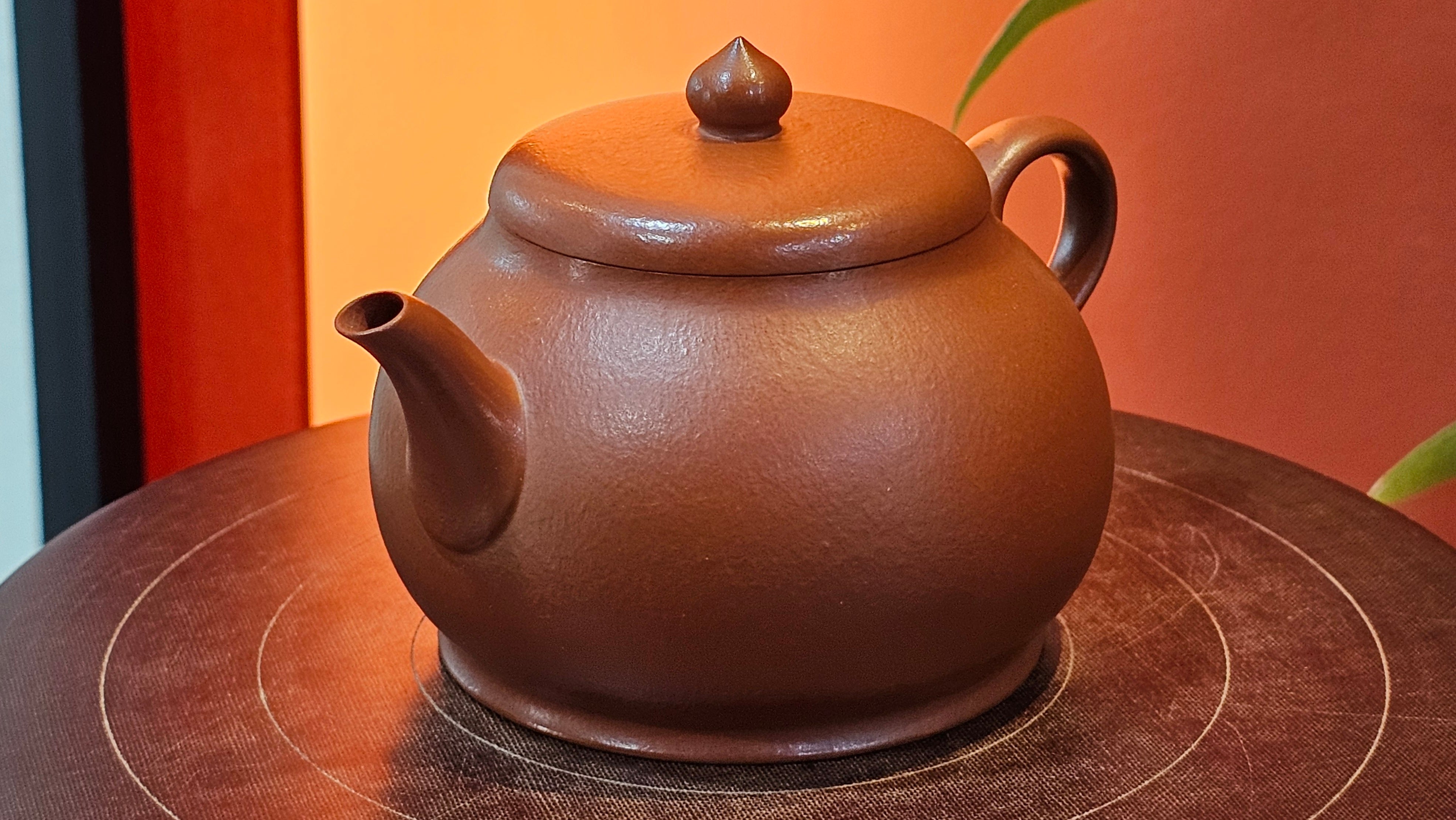 Yi Pin Hu, 172.8ml, Xiao Mei Yao Zhu Ni 小煤窑朱泥,  by Craftsman Chen Yue Fei 陈跃飞 ~ Congratulations!to Mr J.G.! 2036hrs 17th Sept 2025, Orlando! FL.