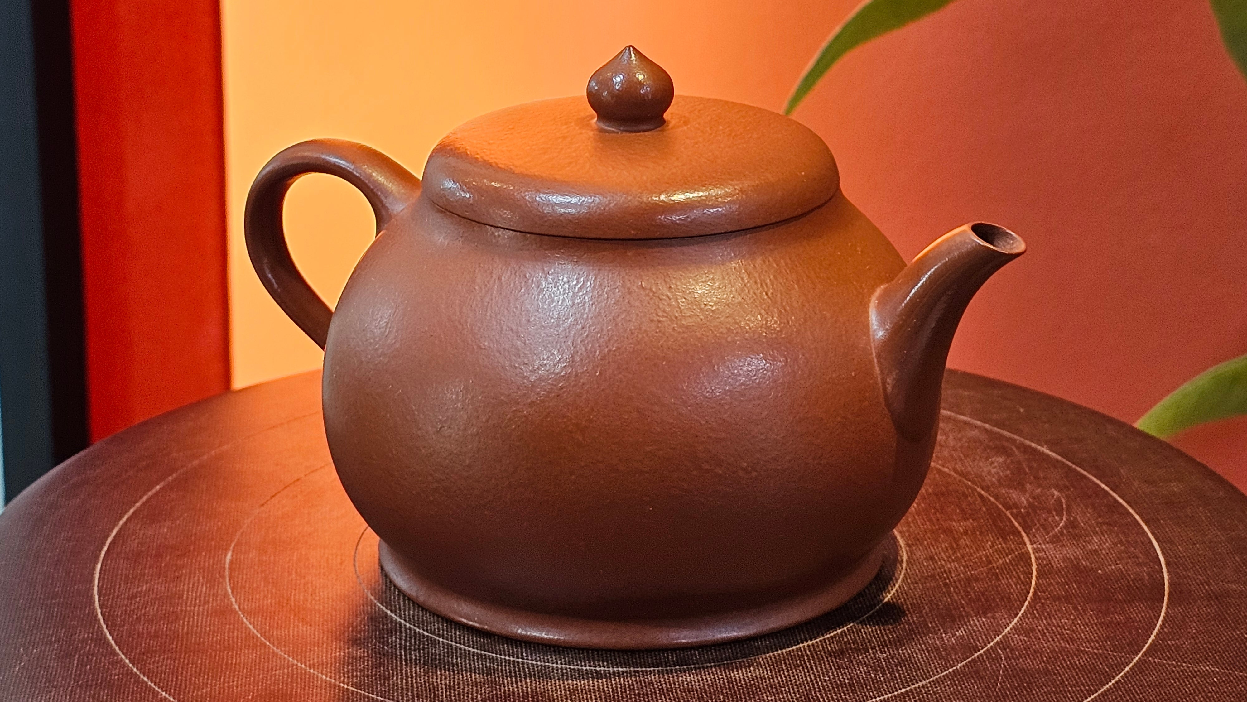 Yi Pin Hu, 172.8ml, Xiao Mei Yao Zhu Ni 小煤窑朱泥,  by Craftsman Chen Yue Fei 陈跃飞 ~ Congratulations!to Mr J.G.! 2036hrs 17th Sept 2025, Orlando! FL.