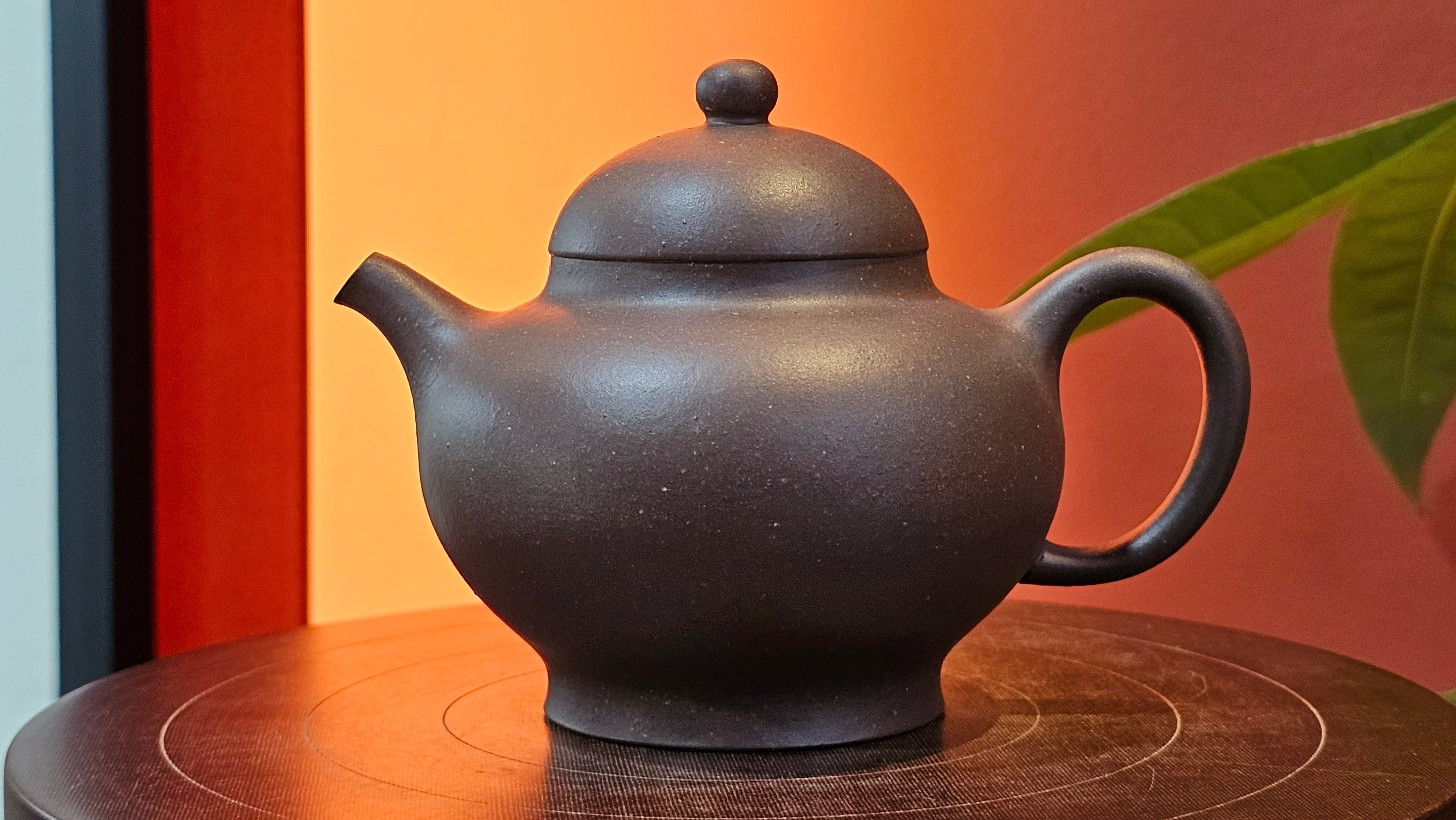 Gao Pan 高番, 143.9ml (very well-weighted bottom, stable!), Tai Xi Zi Ni (Gao Wen) 台西紫泥(高温), by our Craftsman Fan Xiao Zhi 范小智 ~ Congratulations!to Mr Y.L.! 2309hrs 31st August 2025, Cranbourne North!ViC, Australia🇦🇺!