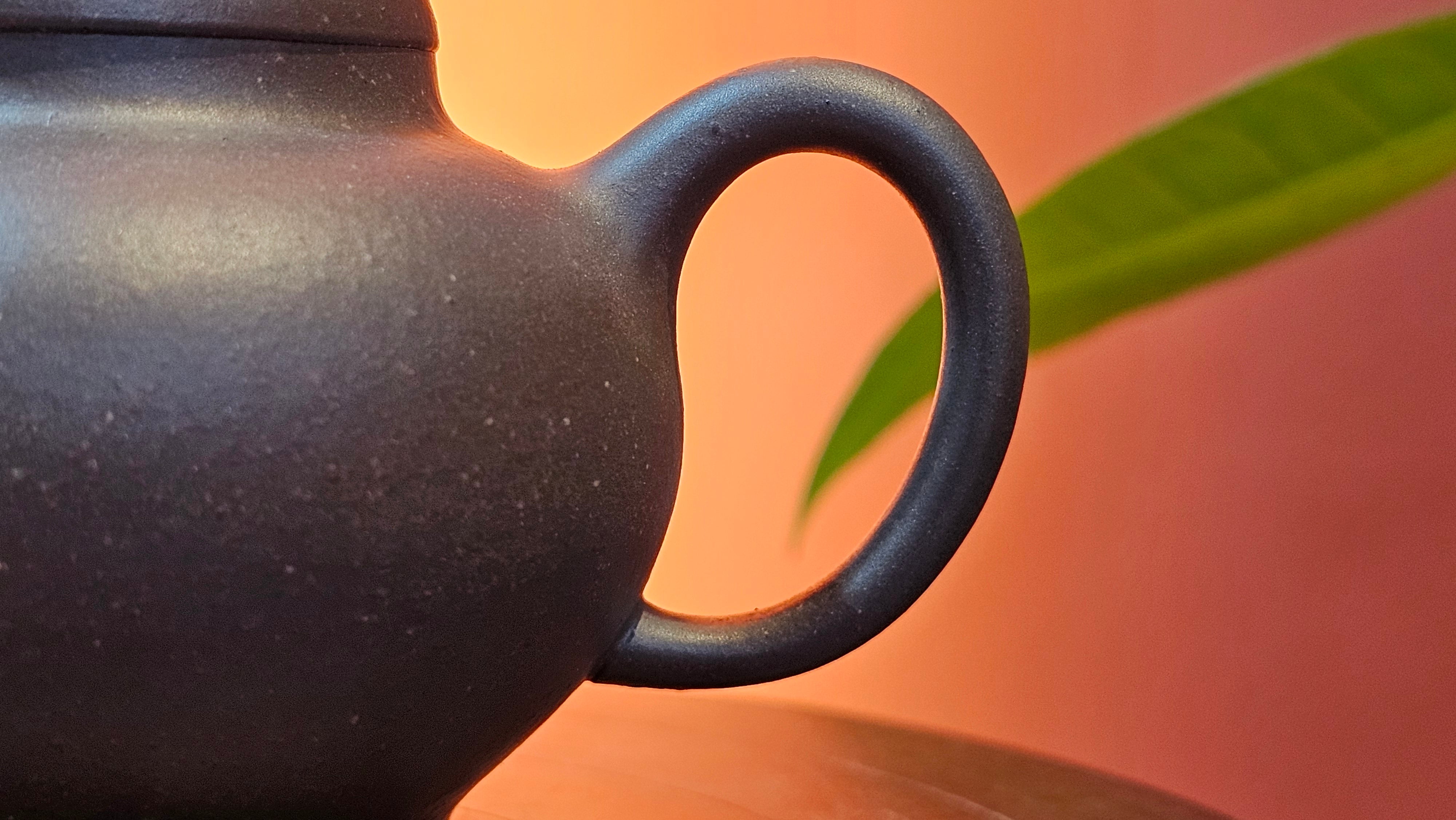 Gao Pan 高番, 143.9ml (very well-weighted bottom, stable!), Tai Xi Zi Ni (Gao Wen) 台西紫泥(高温), by our Craftsman Fan Xiao Zhi 范小智 ~ Congratulations!to Mr Y.L.! 2309hrs 31st August 2025, Cranbourne North!ViC, Australia🇦🇺!