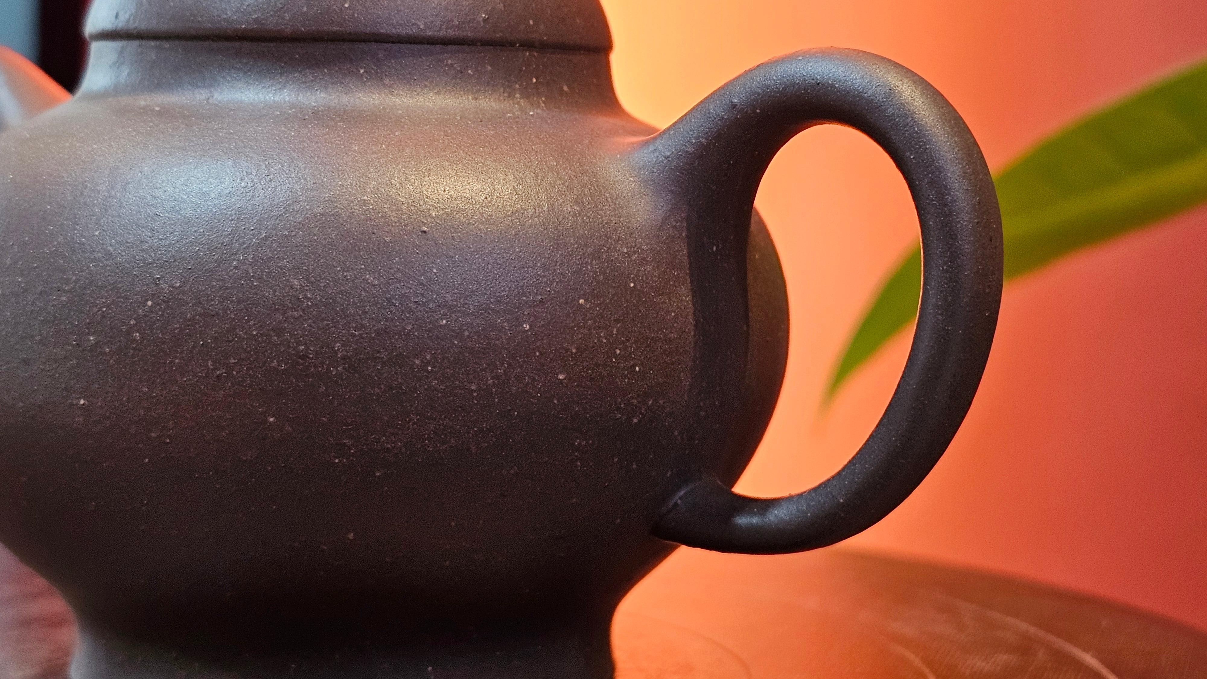 Gao Pan 高番, 143.9ml (very well-weighted bottom, stable!), Tai Xi Zi Ni (Gao Wen) 台西紫泥(高温), by our Craftsman Fan Xiao Zhi 范小智 ~ Congratulations!to Mr Y.L.! 2309hrs 31st August 2025, Cranbourne North!ViC, Australia🇦🇺!