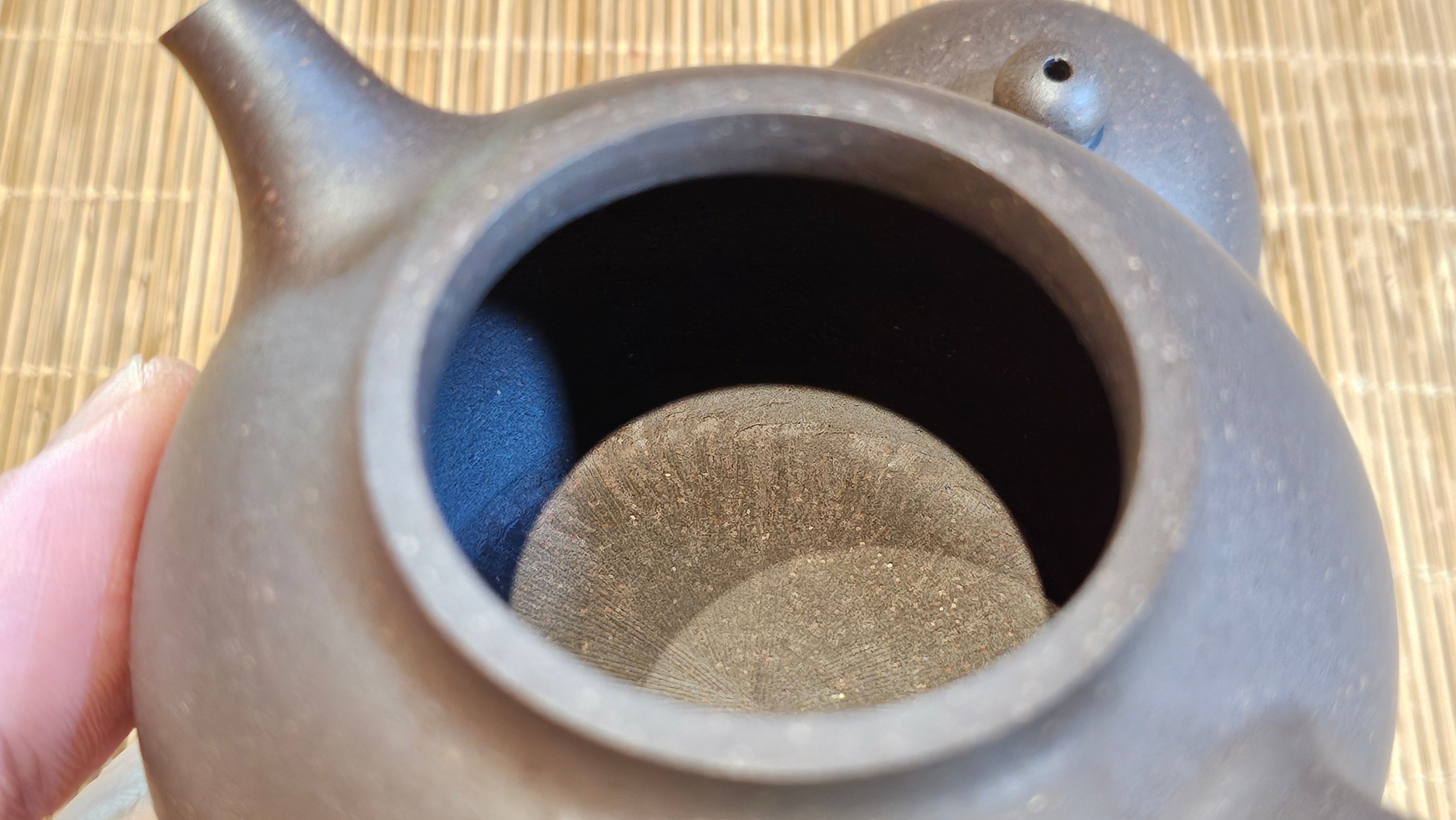 Gao Pan 高番, 143.9ml (very well-weighted bottom, stable!), Tai Xi Zi Ni (Gao Wen) 台西紫泥(高温), by our Craftsman Fan Xiao Zhi 范小智 ~ Congratulations!to Mr Y.L.! 2309hrs 31st August 2025, Cranbourne North!ViC, Australia🇦🇺!