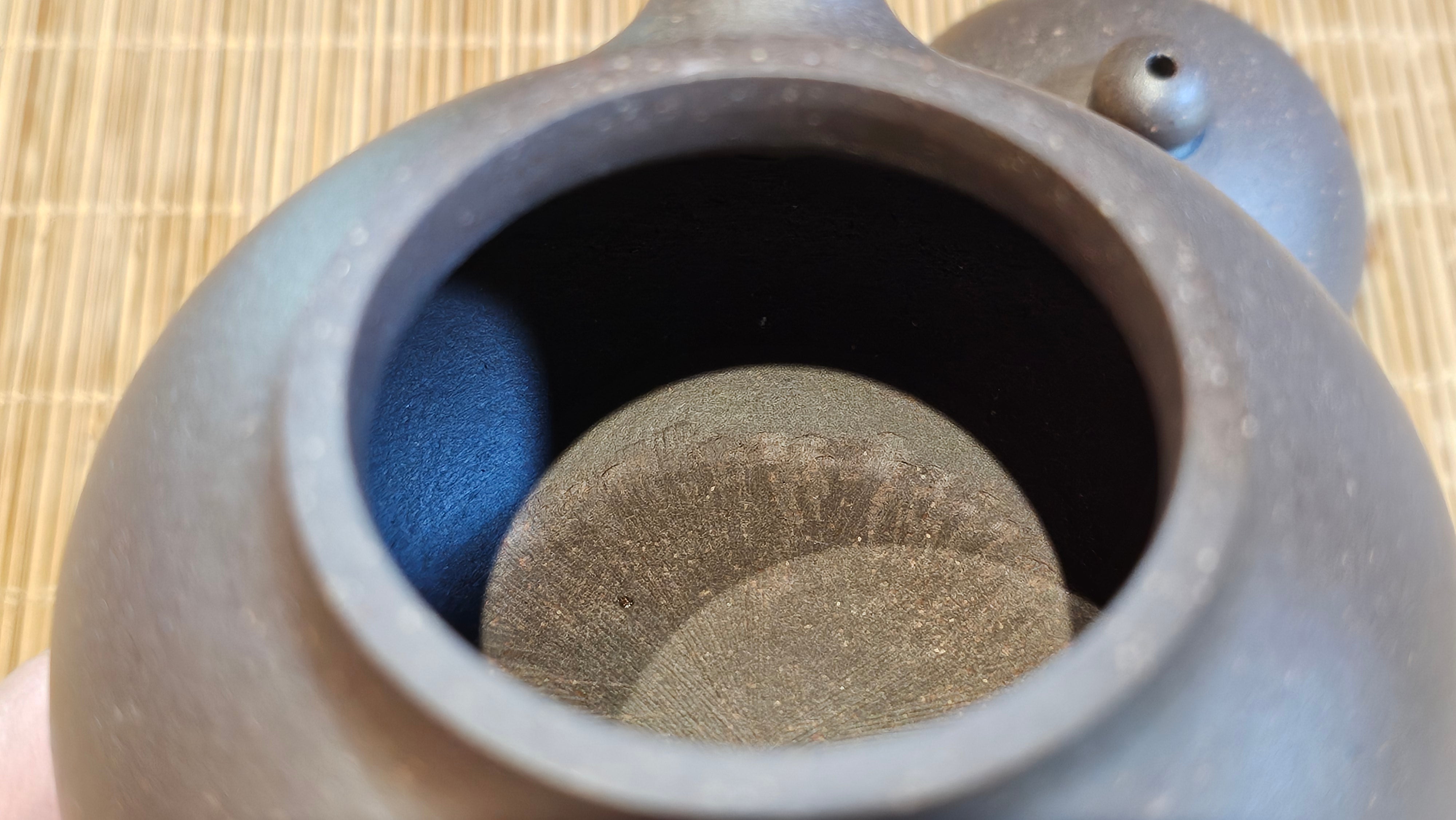 Gao Pan 高番, 143.9ml (very well-weighted bottom, stable!), Tai Xi Zi Ni (Gao Wen) 台西紫泥(高温), by our Craftsman Fan Xiao Zhi 范小智 ~ Congratulations!to Mr Y.L.! 2309hrs 31st August 2025, Cranbourne North!ViC, Australia🇦🇺!