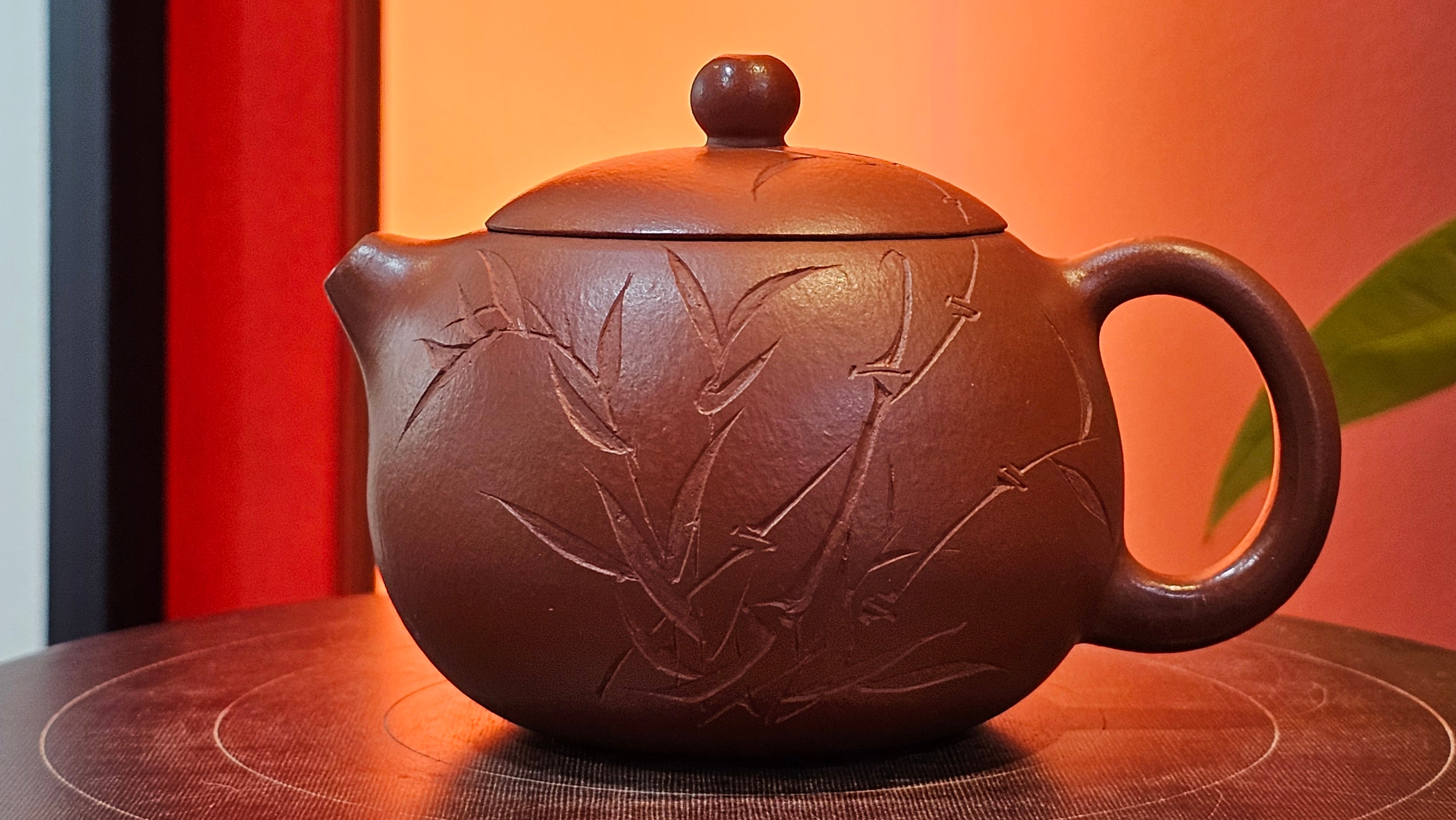 Xi Shi 西施 with Bamboo Engraving 竹刻绘, 161.1ml, Xiao Mei Yao Zhu Ni 小煤窑朱泥, by Collaborative Craftsman Zhai Yi Yao 翟一耀 and Craftsman Yi De Shu 一德书 ~ Congratulations to!Mr V.J.! 1157hrs 16th Sept 2025, Bartlett, IL!