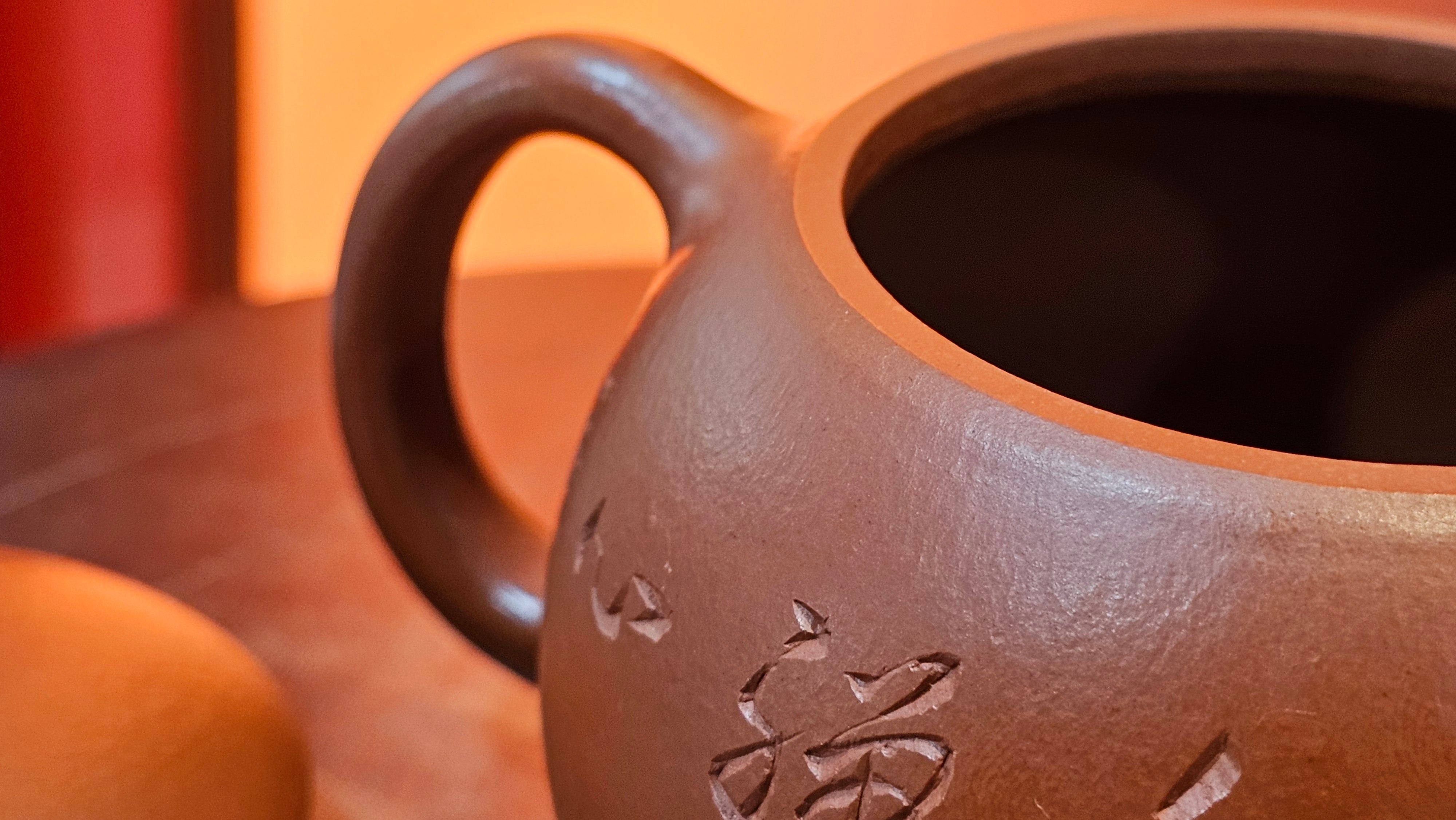 Xi Shi 西施 with Bamboo Engraving 竹刻绘, 161.1ml, Xiao Mei Yao Zhu Ni 小煤窑朱泥, by Collaborative Craftsman Zhai Yi Yao 翟一耀 and Craftsman Yi De Shu 一德书 ~ Congratulations to!Mr V.J.! 1157hrs 16th Sept 2025, Bartlett, IL!