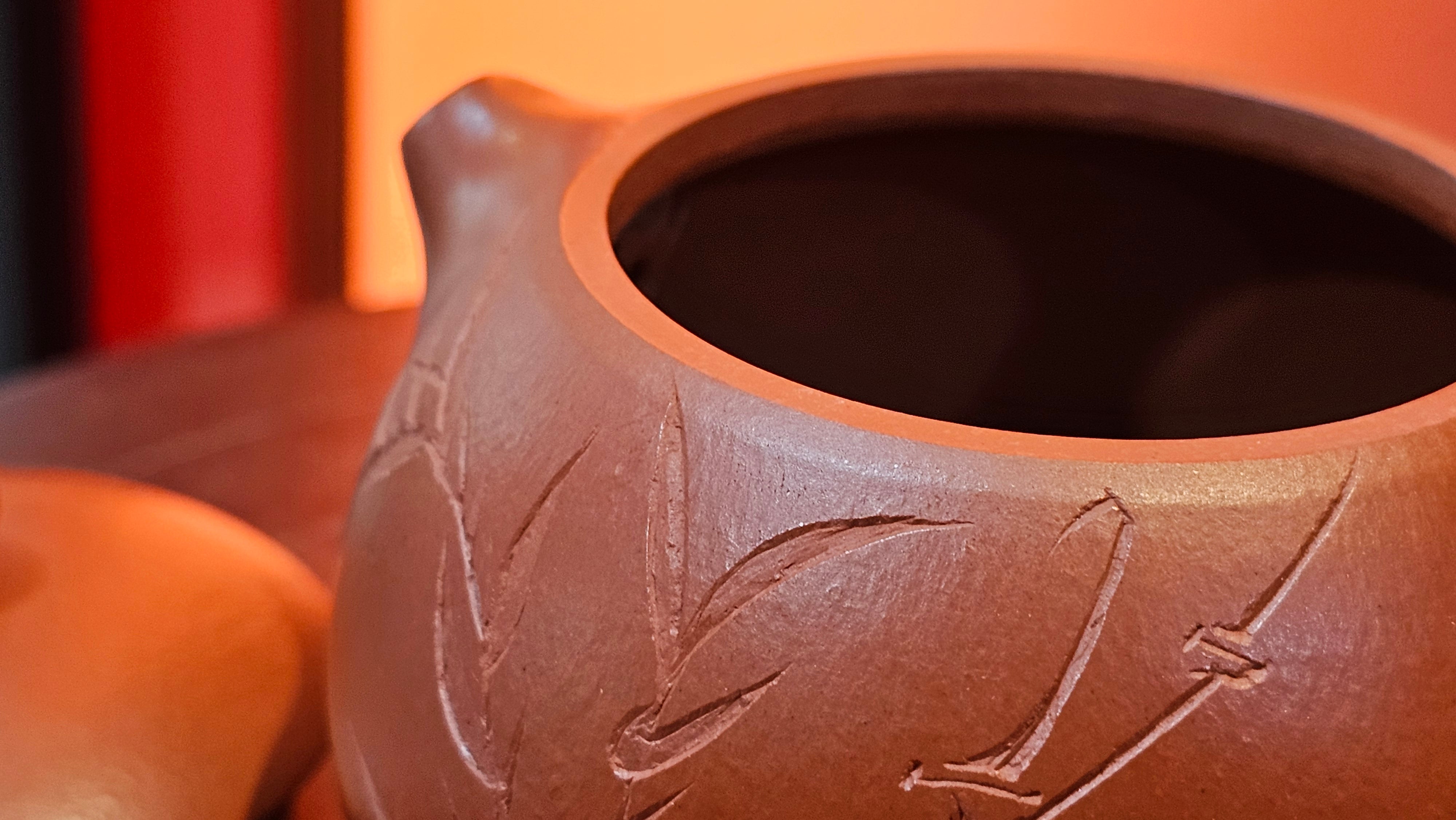 Xi Shi 西施 with Bamboo Engraving 竹刻绘, 161.1ml, Xiao Mei Yao Zhu Ni 小煤窑朱泥, by Collaborative Craftsman Zhai Yi Yao 翟一耀 and Craftsman Yi De Shu 一德书 ~ Congratulations to!Mr V.J.! 1157hrs 16th Sept 2025, Bartlett, IL!