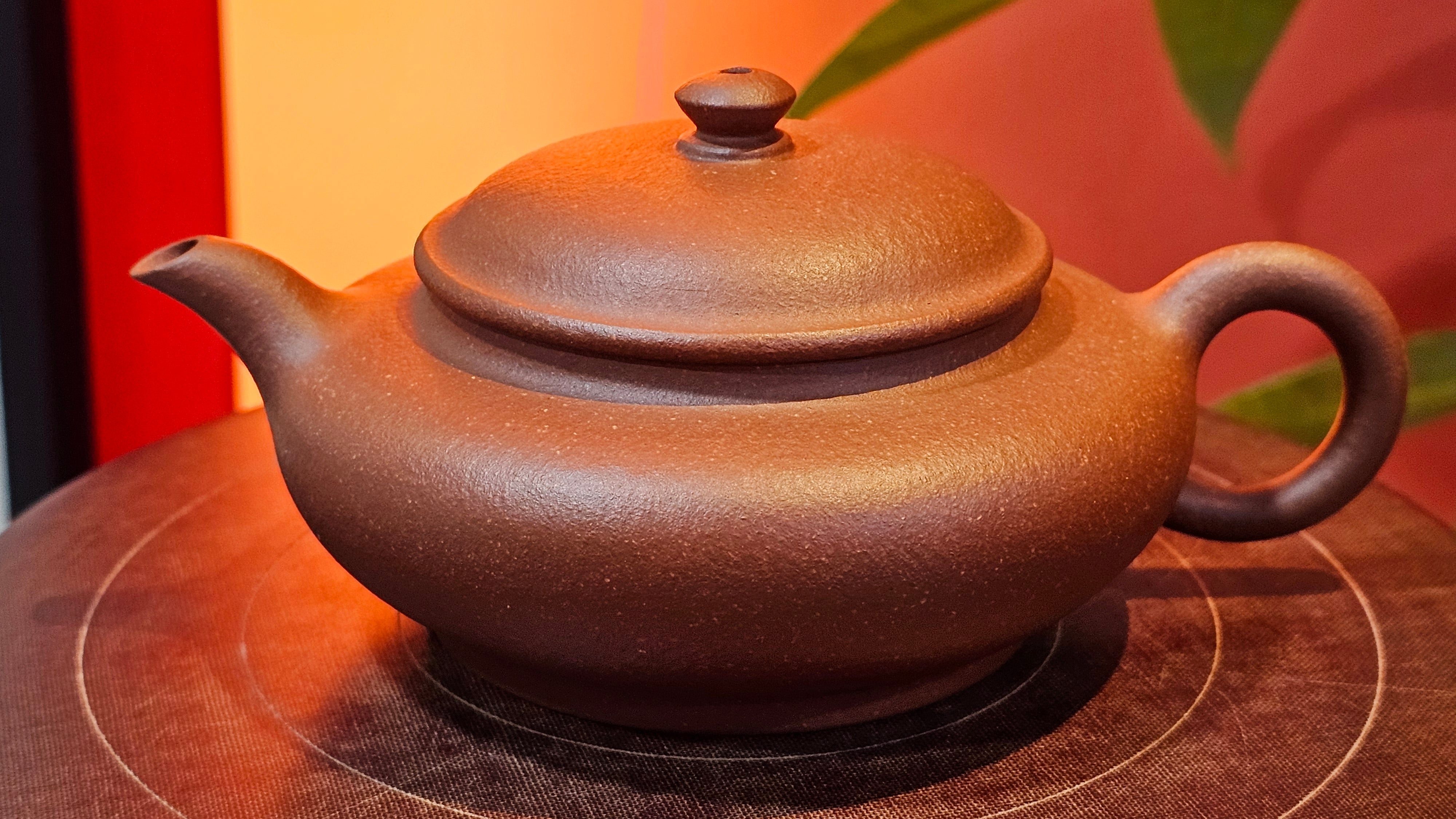 Xu Bian 虚扁, 186.2ml, Hong Jiang Po Ni 红降坡泥, by Craftsman Chen Gui Zhi 陈桂枝。(Red JiangPoNi is rarer than Yellow JiangPoNi, XiaoMeiYao ZhuNi & ZhaoZhuang ZhuNi) ~ Congratulations to Mr B.! 1532hrs 12th Sept 2025! Summerville, Canada🇨🇦.