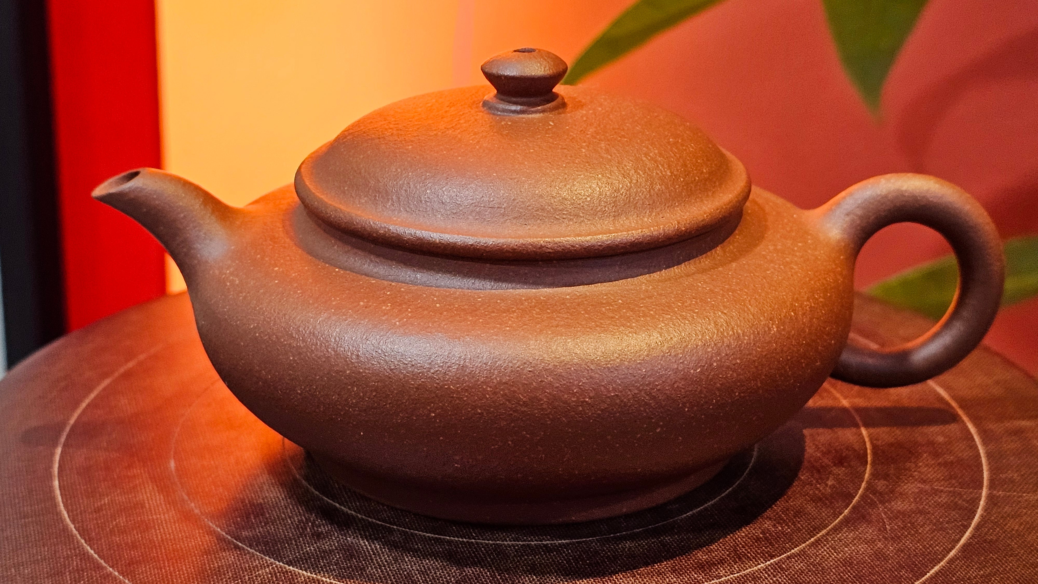 Xu Bian 虚扁, 186.2ml, Hong Jiang Po Ni 红降坡泥, by Craftsman Chen Gui Zhi 陈桂枝。(Red JiangPoNi is rarer than Yellow JiangPoNi, XiaoMeiYao ZhuNi & ZhaoZhuang ZhuNi) ~ Congratulations to Mr B.! 1532hrs 12th Sept 2025! Summerville, Canada🇨🇦.