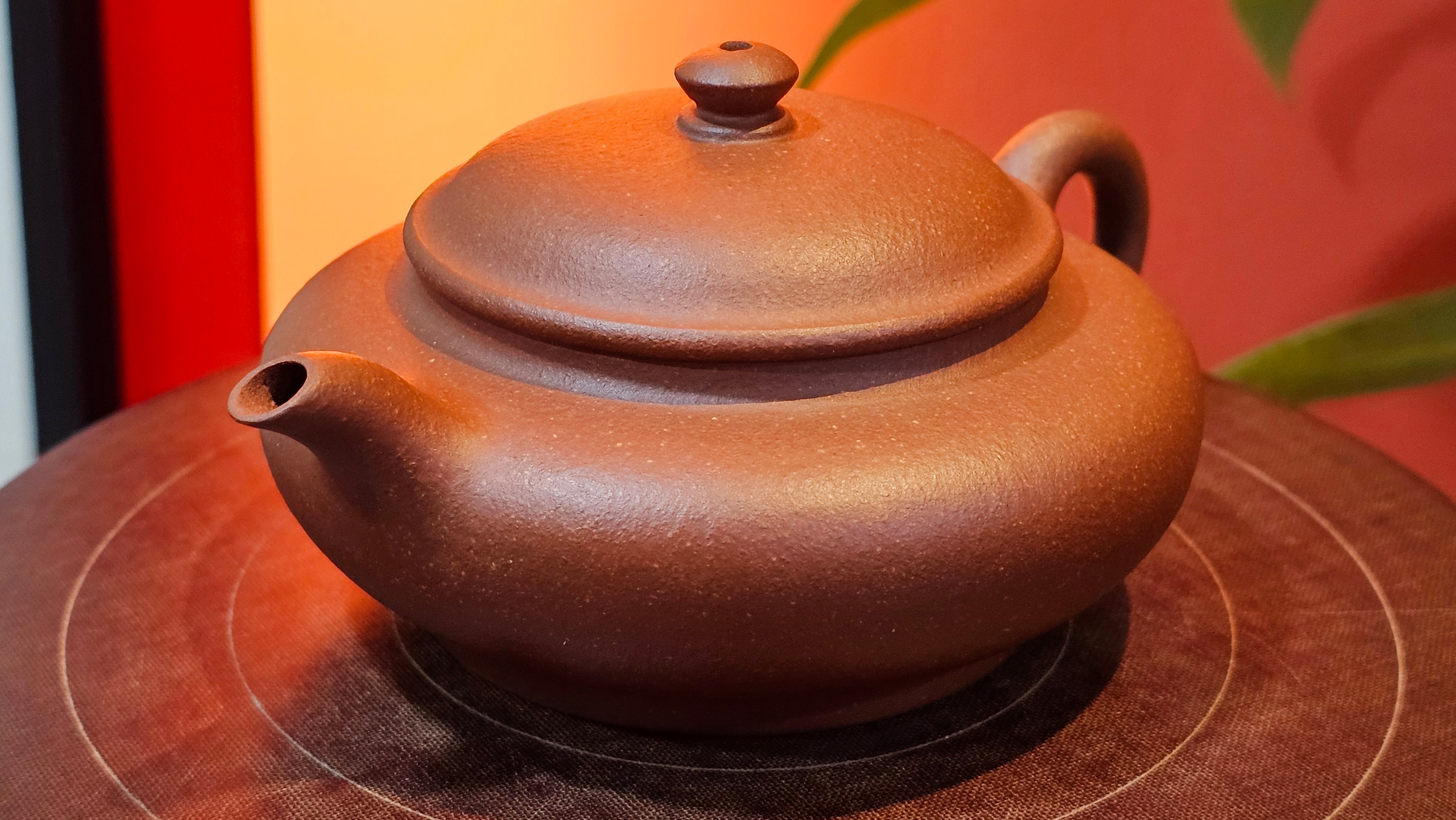 Xu Bian 虚扁, 186.2ml, Hong Jiang Po Ni 红降坡泥, by Craftsman Chen Gui Zhi 陈桂枝。(Red JiangPoNi is rarer than Yellow JiangPoNi, XiaoMeiYao ZhuNi & ZhaoZhuang ZhuNi) ~ Congratulations to Mr B.! 1532hrs 12th Sept 2025! Summerville, Canada🇨🇦.