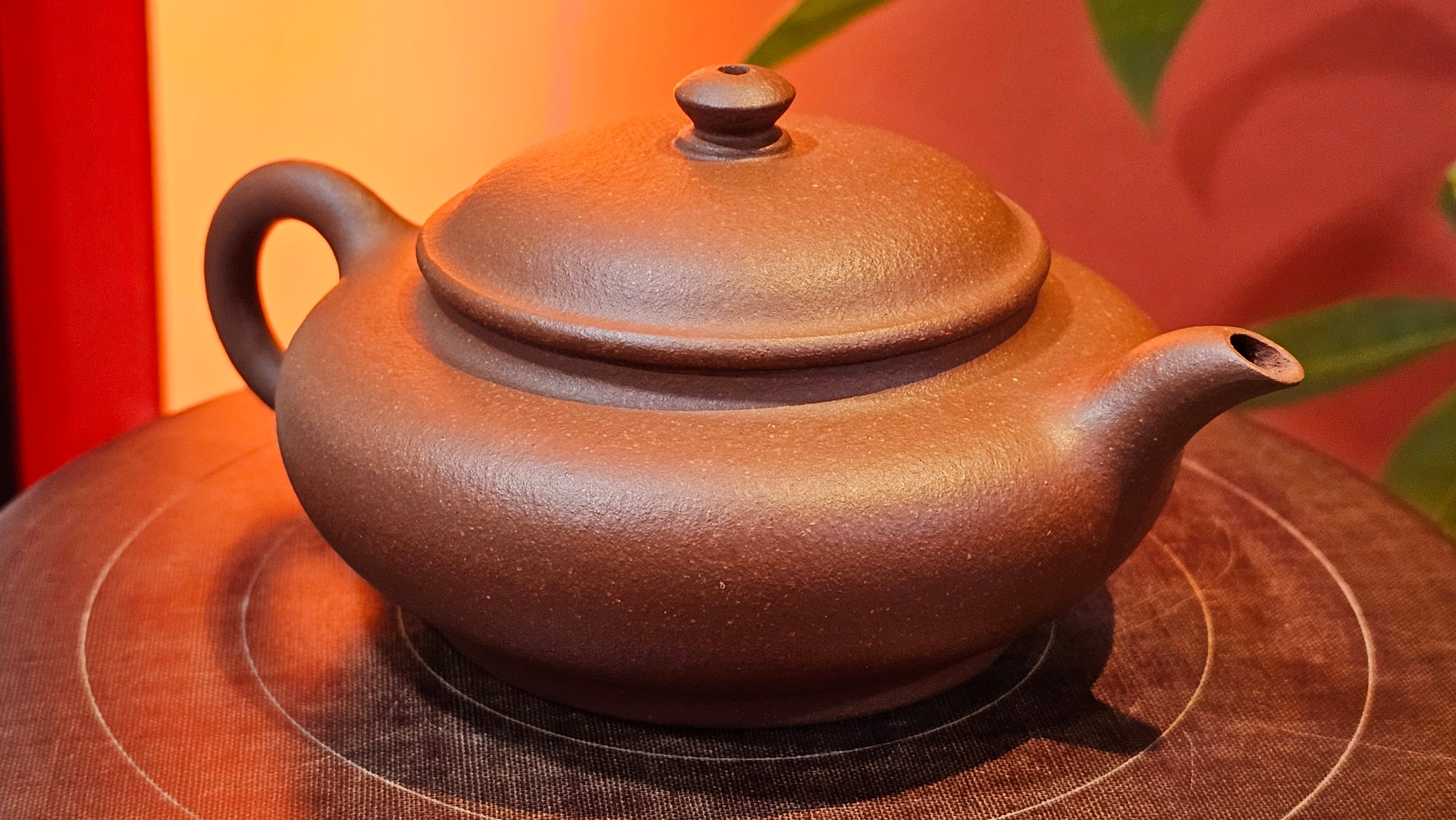 Xu Bian 虚扁, 186.2ml, Hong Jiang Po Ni 红降坡泥, by Craftsman Chen Gui Zhi 陈桂枝。(Red JiangPoNi is rarer than Yellow JiangPoNi, XiaoMeiYao ZhuNi & ZhaoZhuang ZhuNi) ~ Congratulations to Mr B.! 1532hrs 12th Sept 2025! Summerville, Canada🇨🇦.