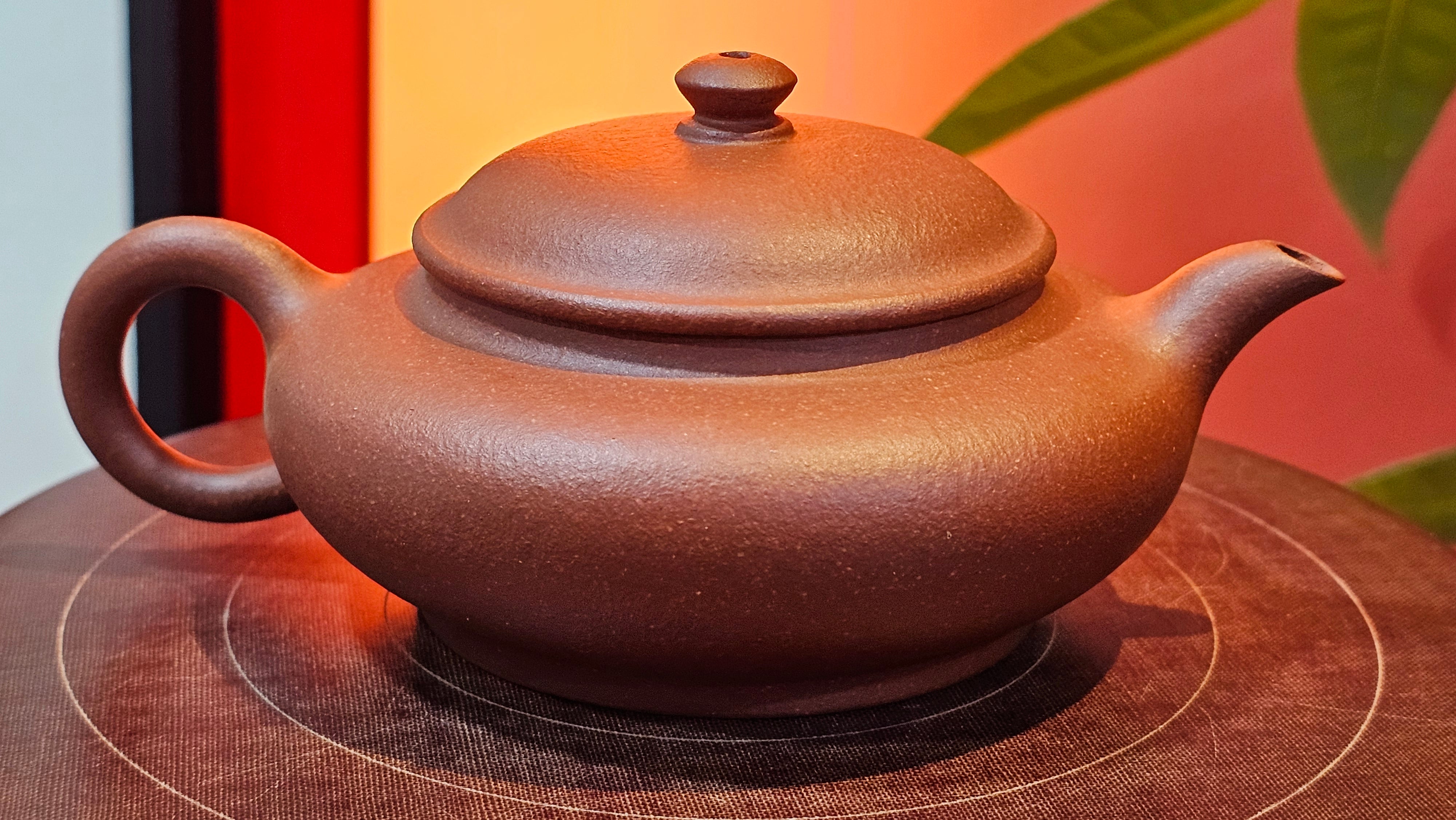 Xu Bian 虚扁, 186.2ml, Hong Jiang Po Ni 红降坡泥, by Craftsman Chen Gui Zhi 陈桂枝。(Red JiangPoNi is rarer than Yellow JiangPoNi, XiaoMeiYao ZhuNi & ZhaoZhuang ZhuNi) ~ Congratulations to Mr B.! 1532hrs 12th Sept 2025! Summerville, Canada🇨🇦.