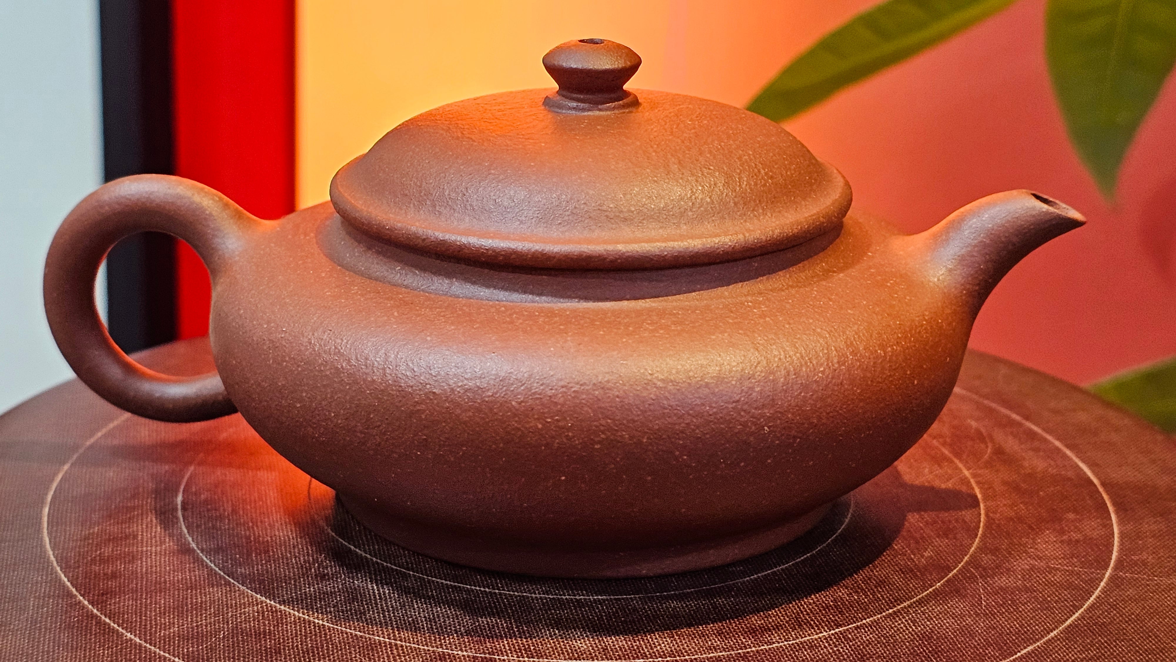 Xu Bian 虚扁, 186.2ml, Hong Jiang Po Ni 红降坡泥, by Craftsman Chen Gui Zhi 陈桂枝。(Red JiangPoNi is rarer than Yellow JiangPoNi, XiaoMeiYao ZhuNi & ZhaoZhuang ZhuNi) ~ Congratulations to Mr B.! 1532hrs 12th Sept 2025! Summerville, Canada🇨🇦.