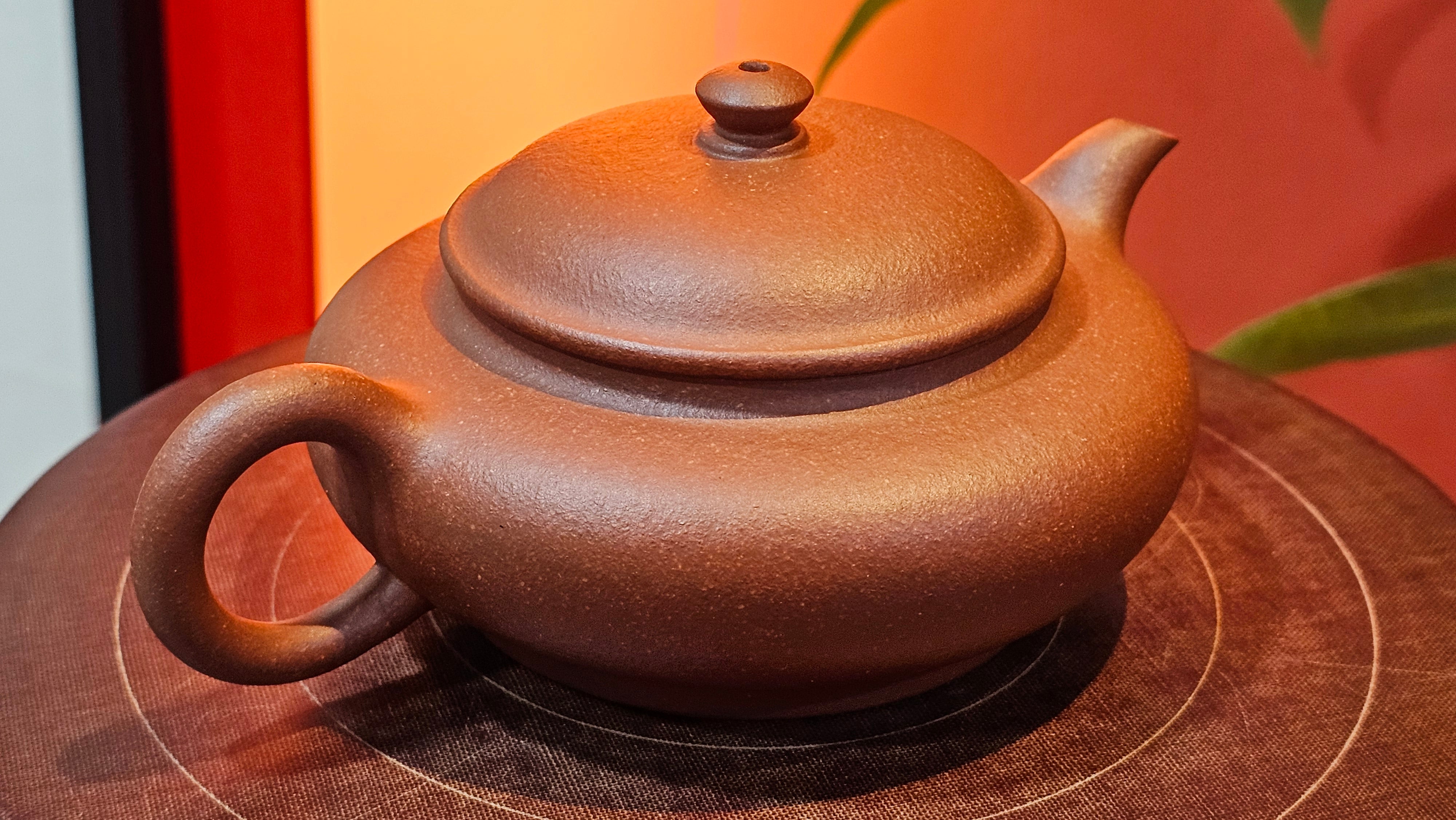 Xu Bian 虚扁, 186.2ml, Hong Jiang Po Ni 红降坡泥, by Craftsman Chen Gui Zhi 陈桂枝。(Red JiangPoNi is rarer than Yellow JiangPoNi, XiaoMeiYao ZhuNi & ZhaoZhuang ZhuNi) ~ Congratulations to Mr B.! 1532hrs 12th Sept 2025! Summerville, Canada🇨🇦.