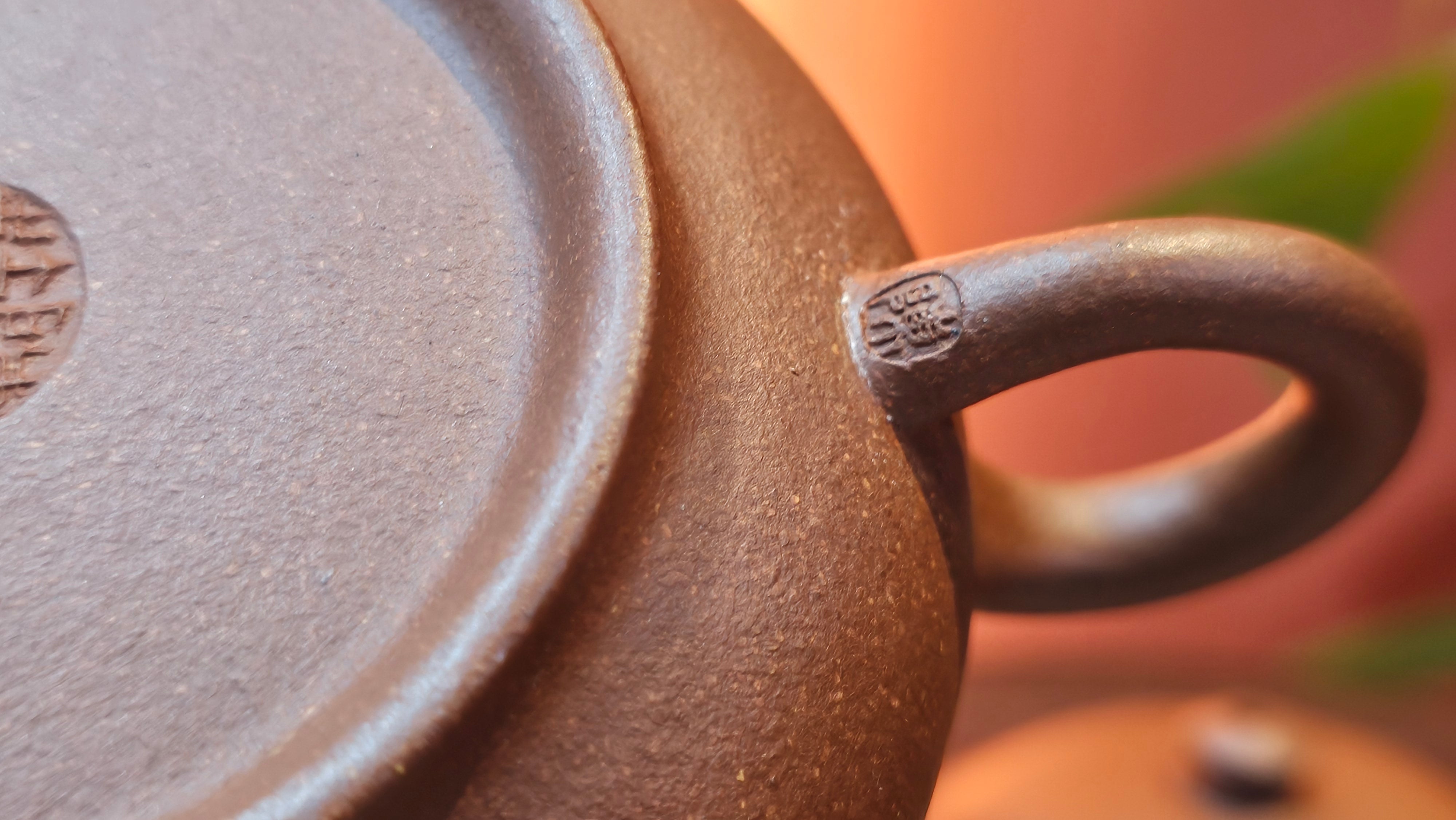 Xu Bian 虚扁, 186.2ml, Hong Jiang Po Ni 红降坡泥, by Craftsman Chen Gui Zhi 陈桂枝。(Red JiangPoNi is rarer than Yellow JiangPoNi, XiaoMeiYao ZhuNi & ZhaoZhuang ZhuNi) ~ Congratulations to Mr B.! 1532hrs 12th Sept 2025! Summerville, Canada🇨🇦.