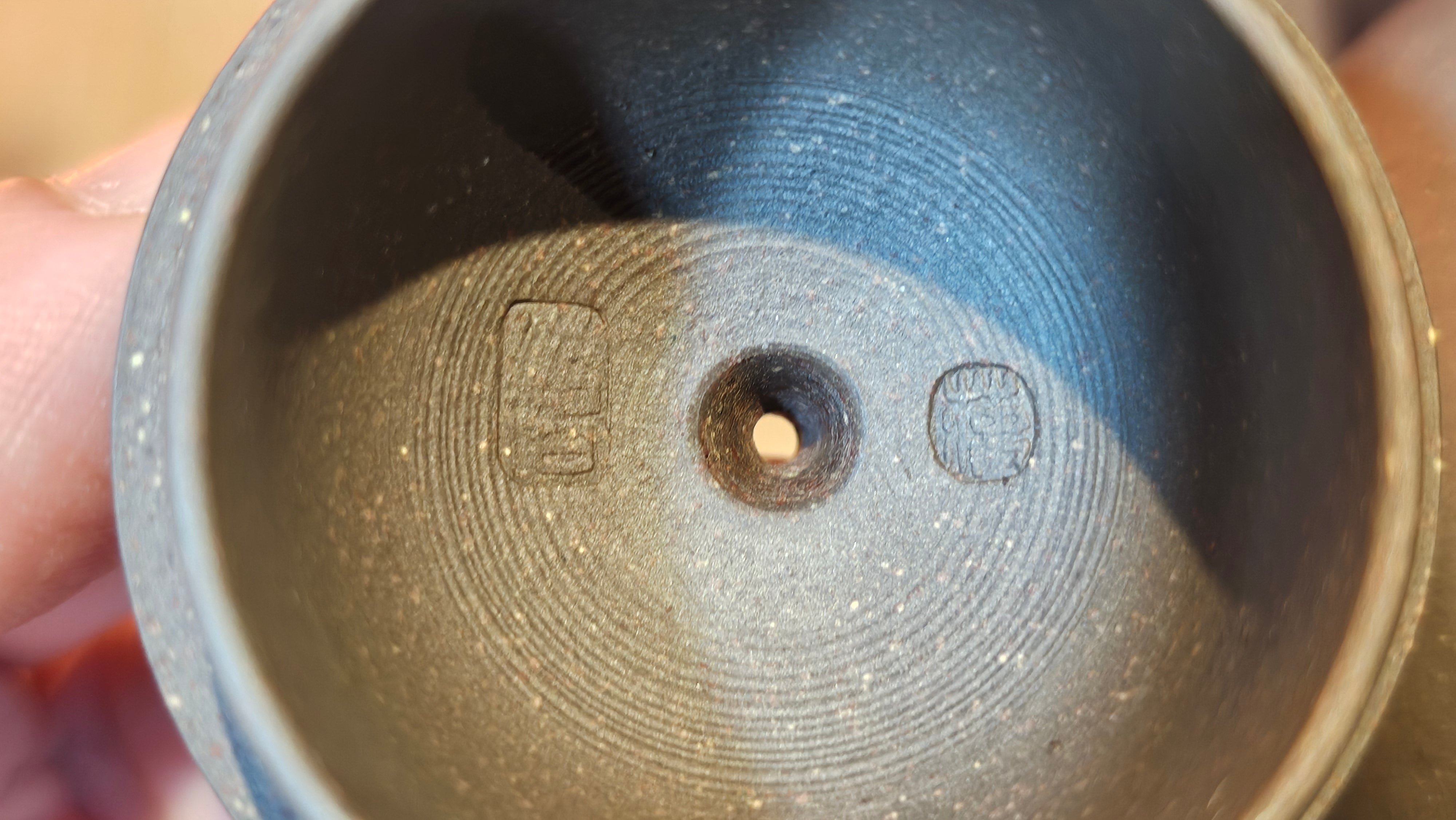 Gao Pan 高番, 140.6ml (very well-weighted bottom, stable!), Tai Xi Zi Ni (Gao Wen) 台西紫泥(高温), by our Craftsman Fan Xiao Zhi 范小智 ~ Congratulations!to Mr J.S.! 1105hrs 2nd September 2025, Chicago! IL.