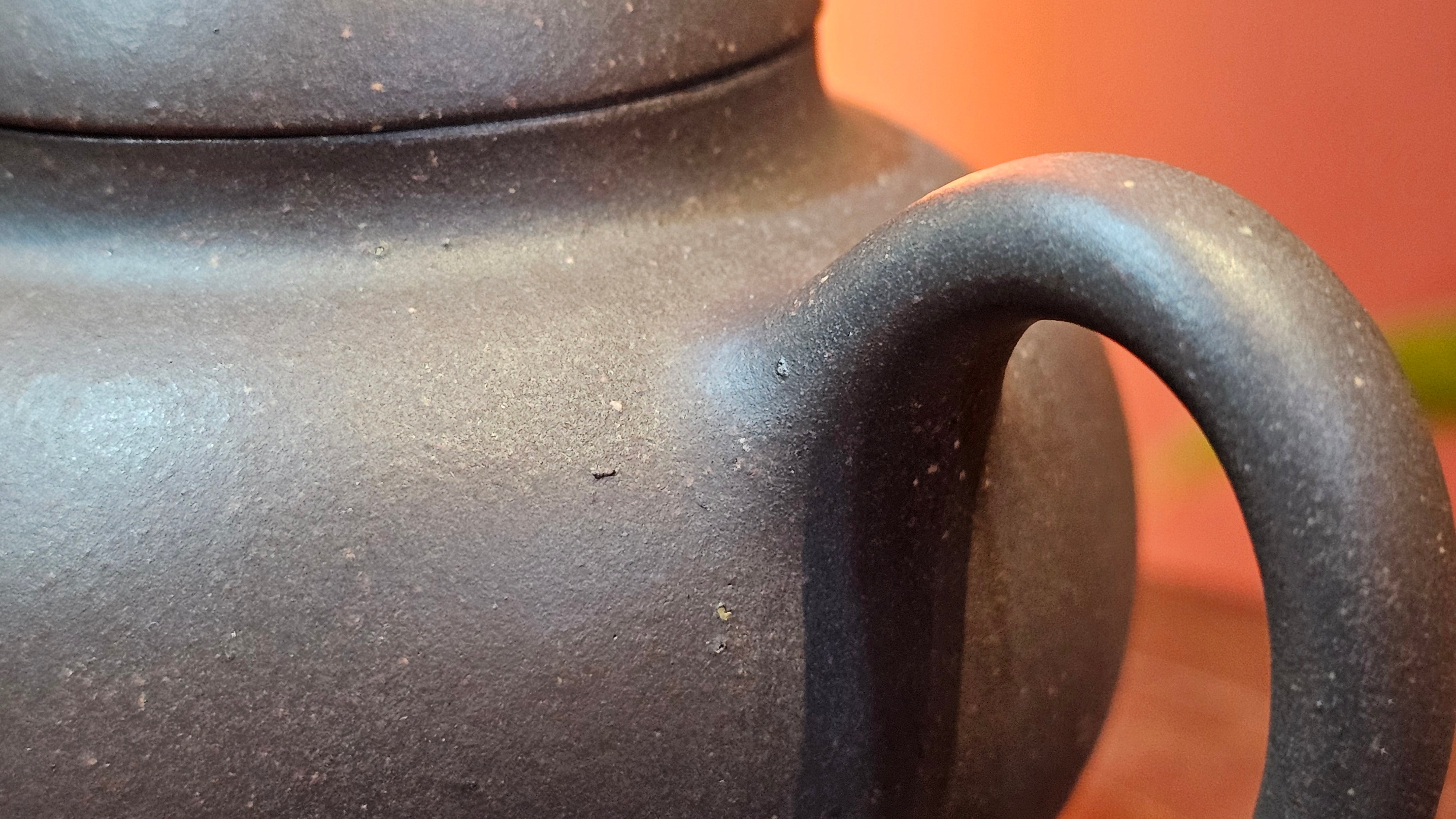 Gao Pan 高番, 140.6ml (very well-weighted bottom, stable!), Tai Xi Zi Ni (Gao Wen) 台西紫泥(高温), by our Craftsman Fan Xiao Zhi 范小智 ~ Congratulations!to Mr J.S.! 1105hrs 2nd September 2025, Chicago! IL.