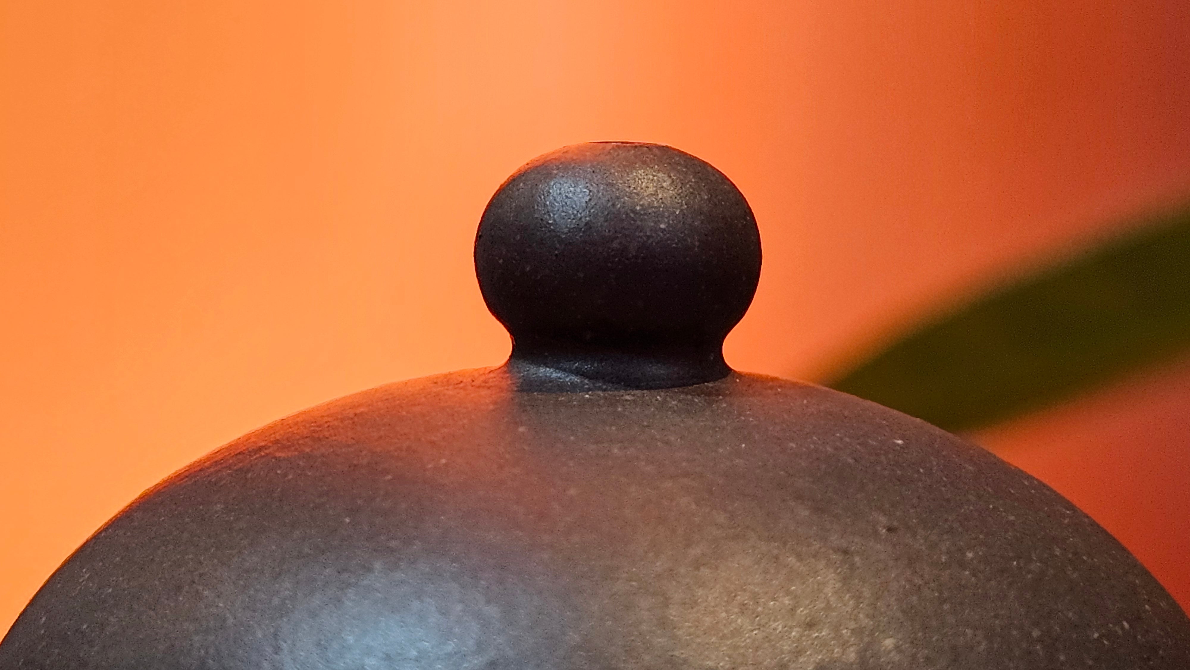 Gao Pan 高番, 140.6ml (very well-weighted bottom, stable!), Tai Xi Zi Ni (Gao Wen) 台西紫泥(高温), by our Craftsman Fan Xiao Zhi 范小智 ~ Congratulations!to Mr J.S.! 1105hrs 2nd September 2025, Chicago! IL.