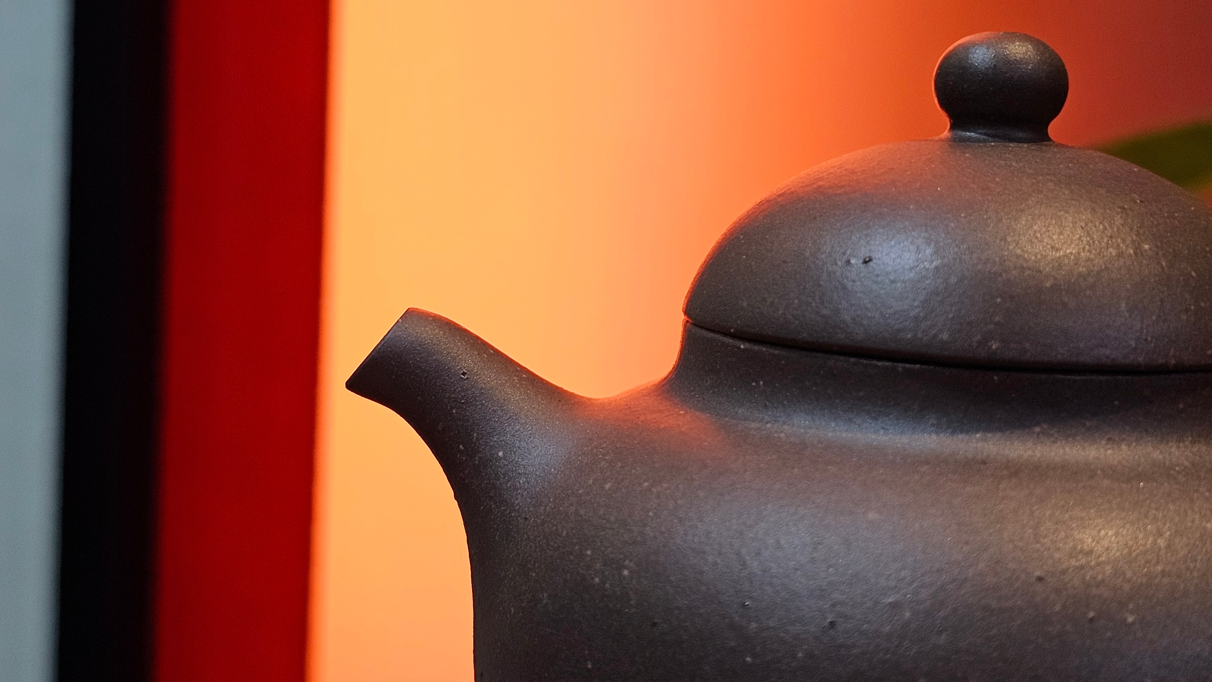 Gao Pan 高番, 140.6ml (very well-weighted bottom, stable!), Tai Xi Zi Ni (Gao Wen) 台西紫泥(高温), by our Craftsman Fan Xiao Zhi 范小智 ~ Congratulations!to Mr J.S.! 1105hrs 2nd September 2025, Chicago! IL.