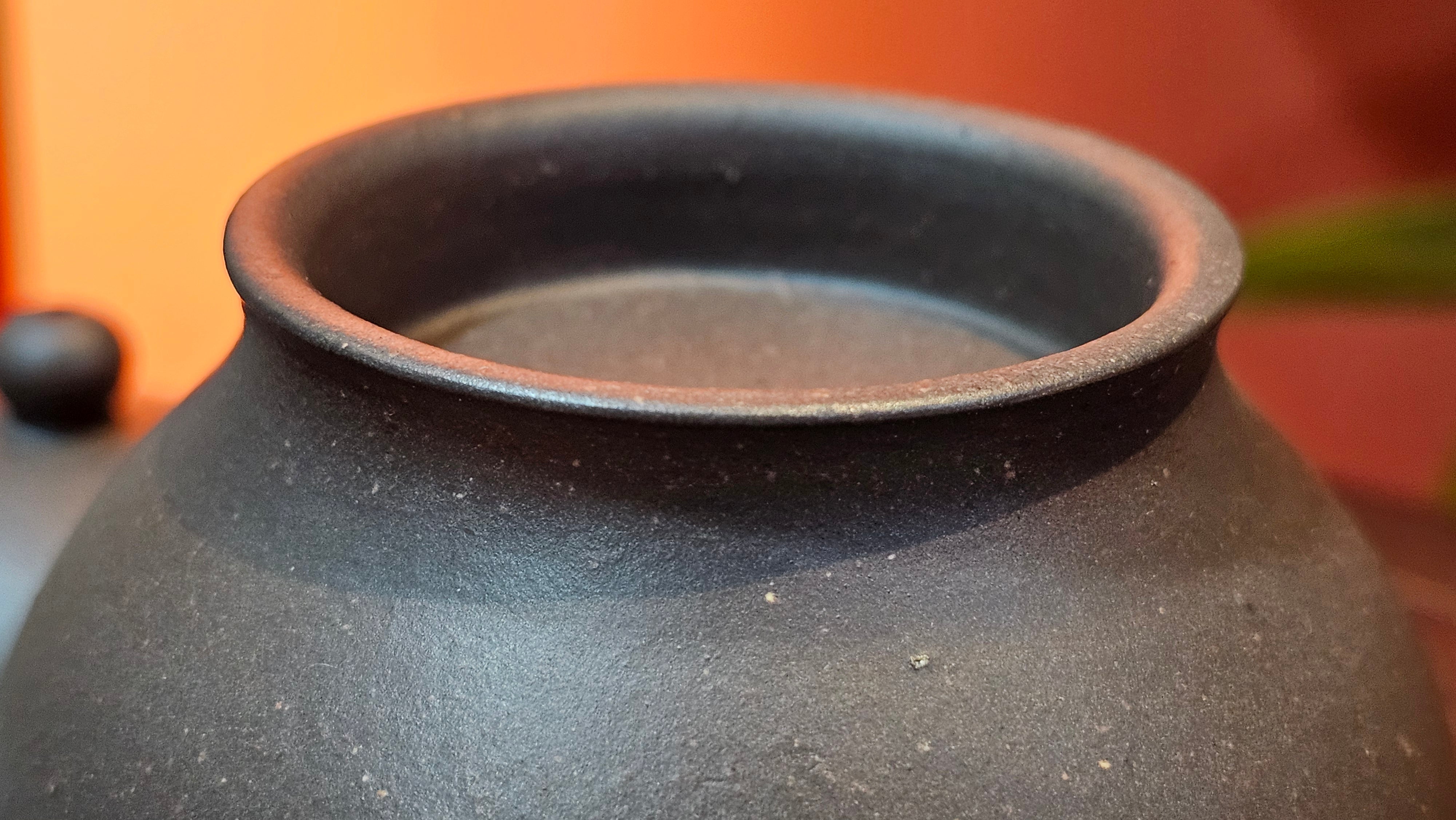 Gao Pan 高番, 140.6ml (very well-weighted bottom, stable!), Tai Xi Zi Ni (Gao Wen) 台西紫泥(高温), by our Craftsman Fan Xiao Zhi 范小智 ~ Congratulations!to Mr J.S.! 1105hrs 2nd September 2025, Chicago! IL.