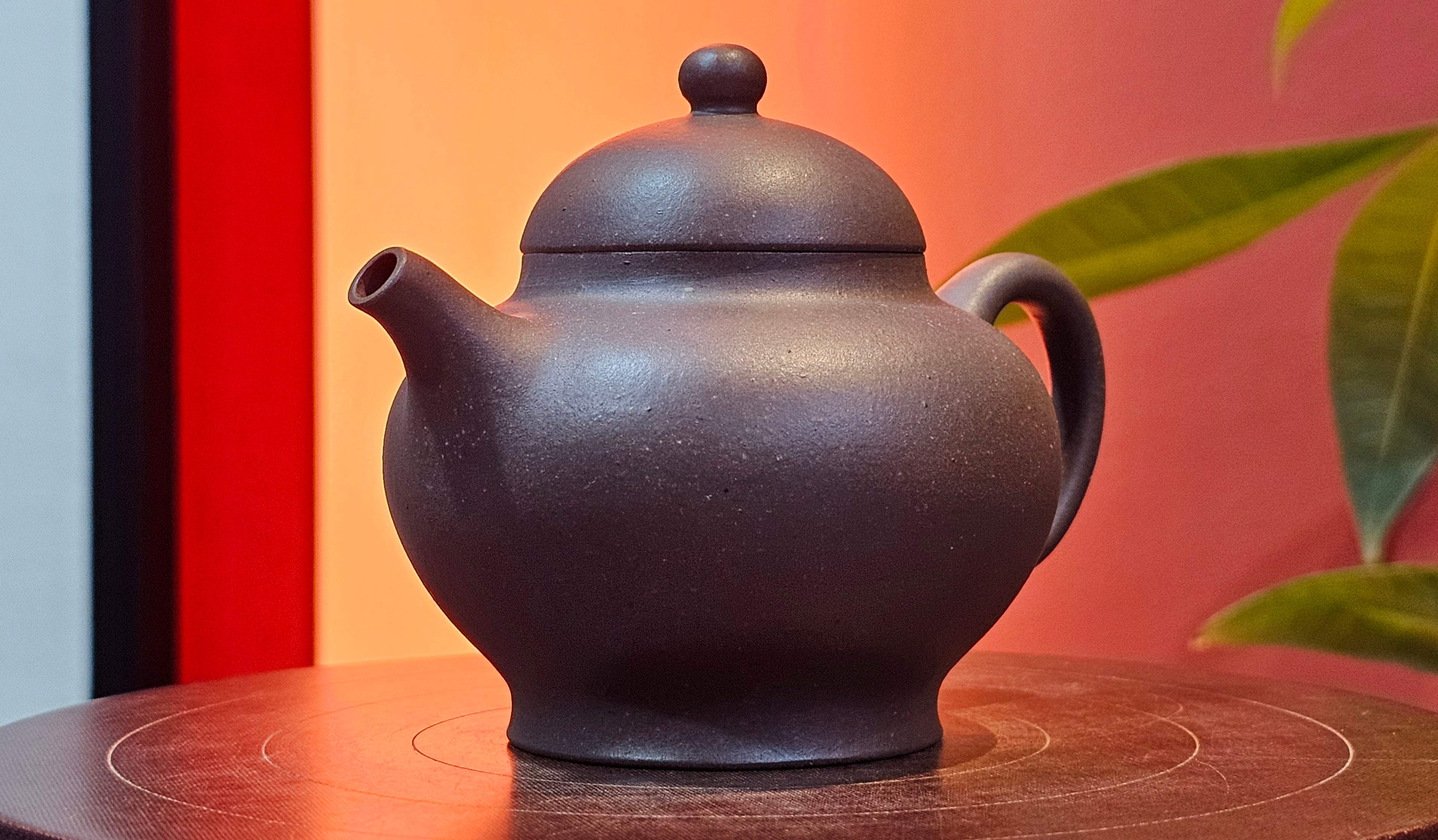 Gao Pan 高番, 134.3ml (very well-weighted bottom, stable!), Tai Xi Zi Ni (Gao Wen) 台西紫泥(高温), by our Craftsman Fan Xiao Zhi 范小智 ~!Congratulations to Mr H.H.! 1738hrs 3rd Sept 2025, Amsterdam, The Netherlands🇳🇱!