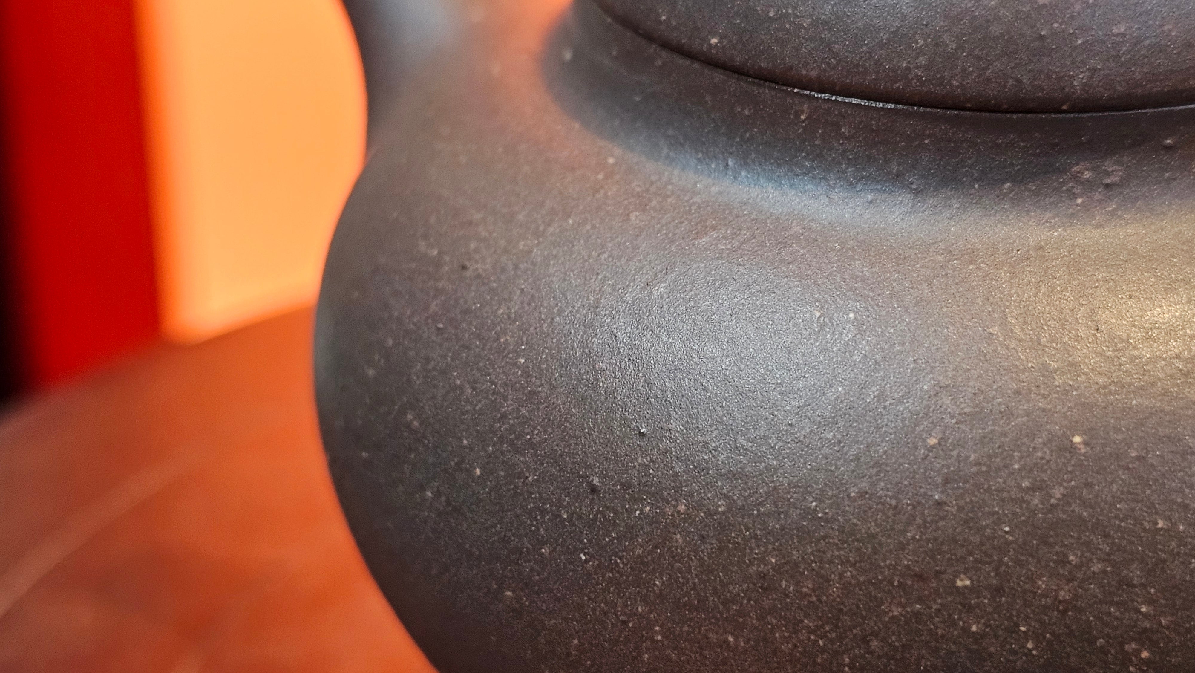 Gao Pan 高番, 134.3ml (very well-weighted bottom, stable!), Tai Xi Zi Ni (Gao Wen) 台西紫泥(高温), by our Craftsman Fan Xiao Zhi 范小智 ~!Congratulations to Mr H.H.! 1738hrs 3rd Sept 2025, Amsterdam, The Netherlands🇳🇱!