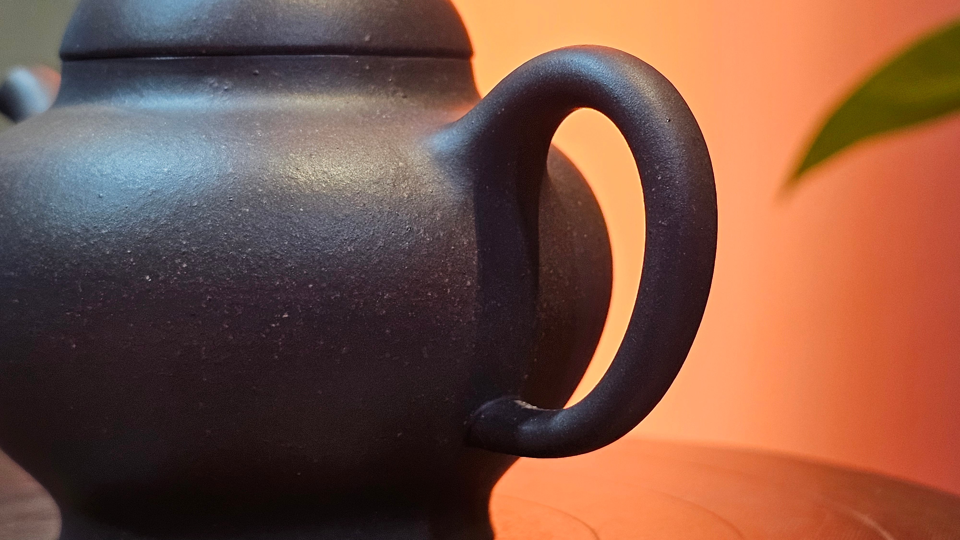 Gao Pan 高番, 134.3ml (very well-weighted bottom, stable!), Tai Xi Zi Ni (Gao Wen) 台西紫泥(高温), by our Craftsman Fan Xiao Zhi 范小智 ~!Congratulations to Mr H.H.! 1738hrs 3rd Sept 2025, Amsterdam, The Netherlands🇳🇱!