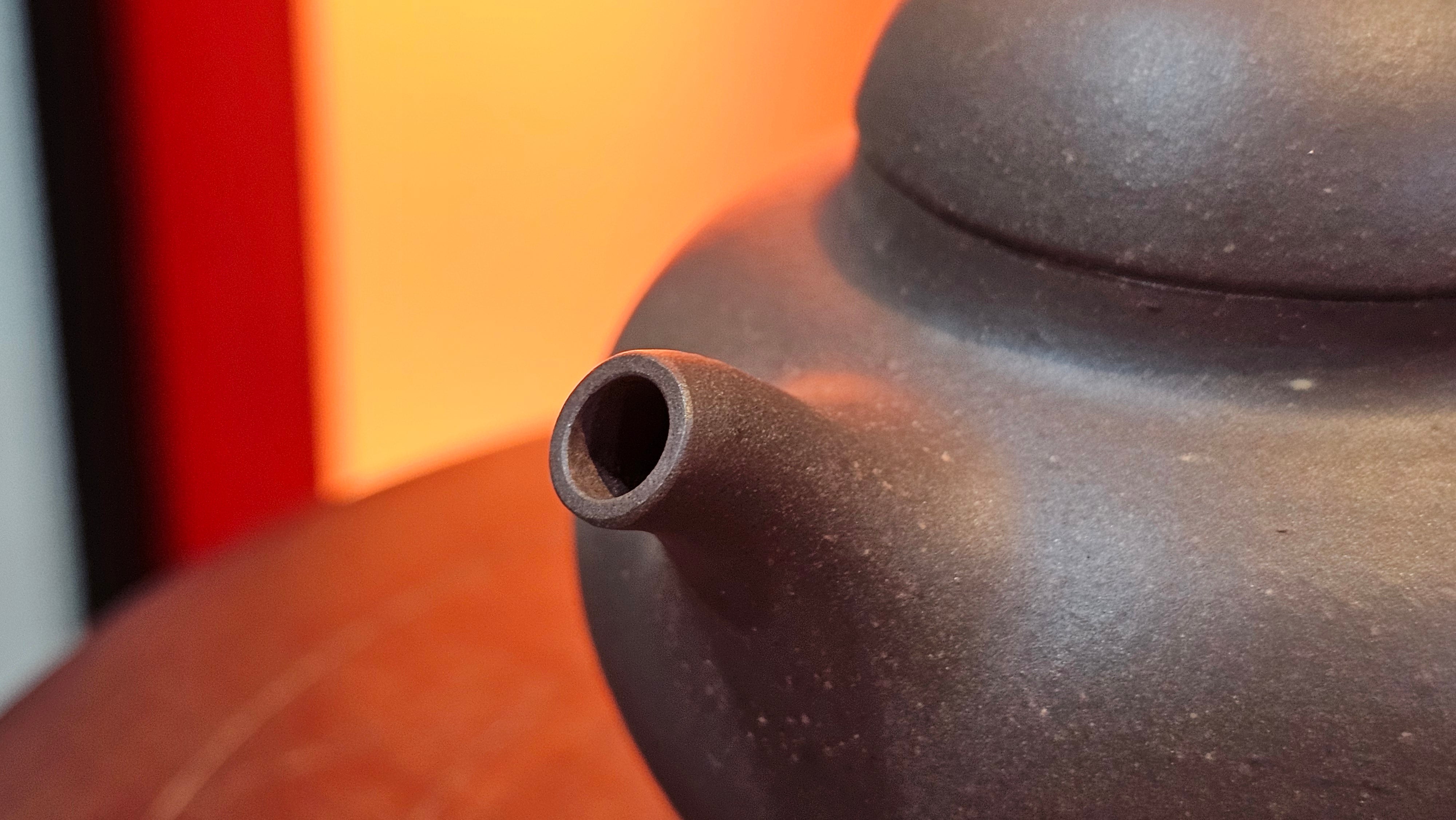 Gao Pan 高番, 134.3ml (very well-weighted bottom, stable!), Tai Xi Zi Ni (Gao Wen) 台西紫泥(高温), by our Craftsman Fan Xiao Zhi 范小智 ~!Congratulations to Mr H.H.! 1738hrs 3rd Sept 2025, Amsterdam, The Netherlands🇳🇱!