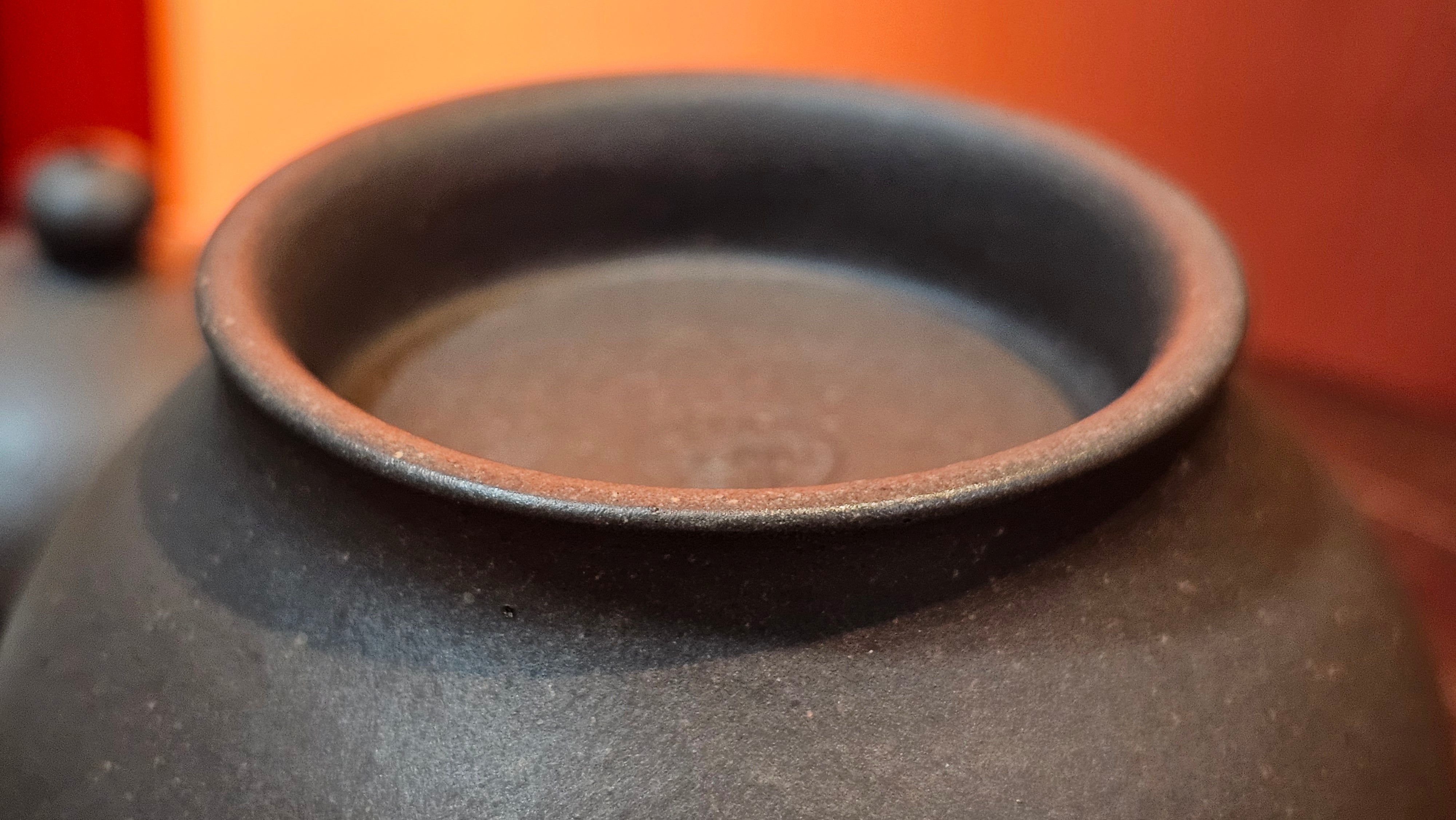 Gao Pan 高番, 134.3ml (very well-weighted bottom, stable!), Tai Xi Zi Ni (Gao Wen) 台西紫泥(高温), by our Craftsman Fan Xiao Zhi 范小智 ~!Congratulations to Mr H.H.! 1738hrs 3rd Sept 2025, Amsterdam, The Netherlands🇳🇱!