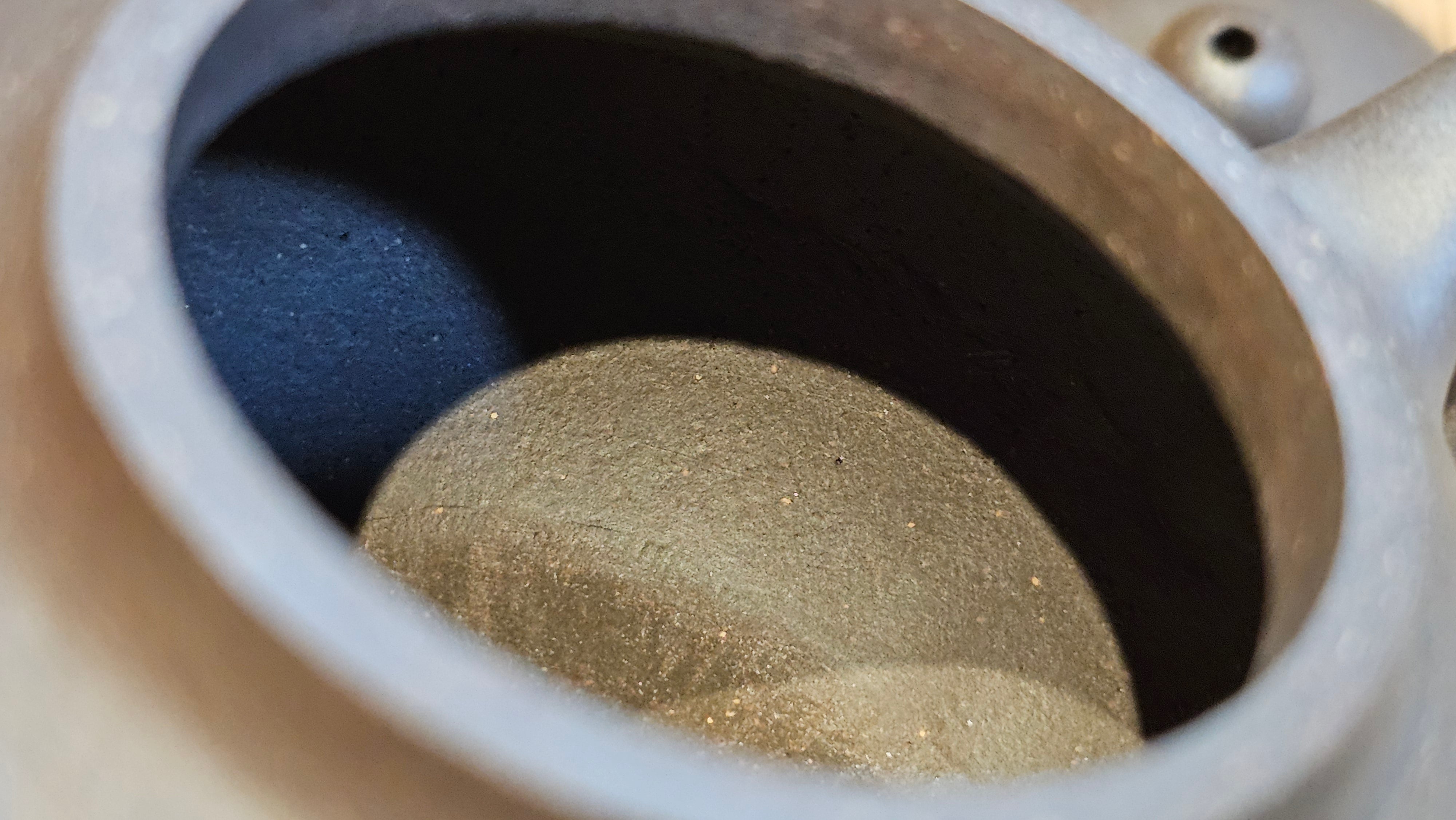 Gao Pan 高番, 134.3ml (very well-weighted bottom, stable!), Tai Xi Zi Ni (Gao Wen) 台西紫泥(高温), by our Craftsman Fan Xiao Zhi 范小智 ~!Congratulations to Mr H.H.! 1738hrs 3rd Sept 2025, Amsterdam, The Netherlands🇳🇱!