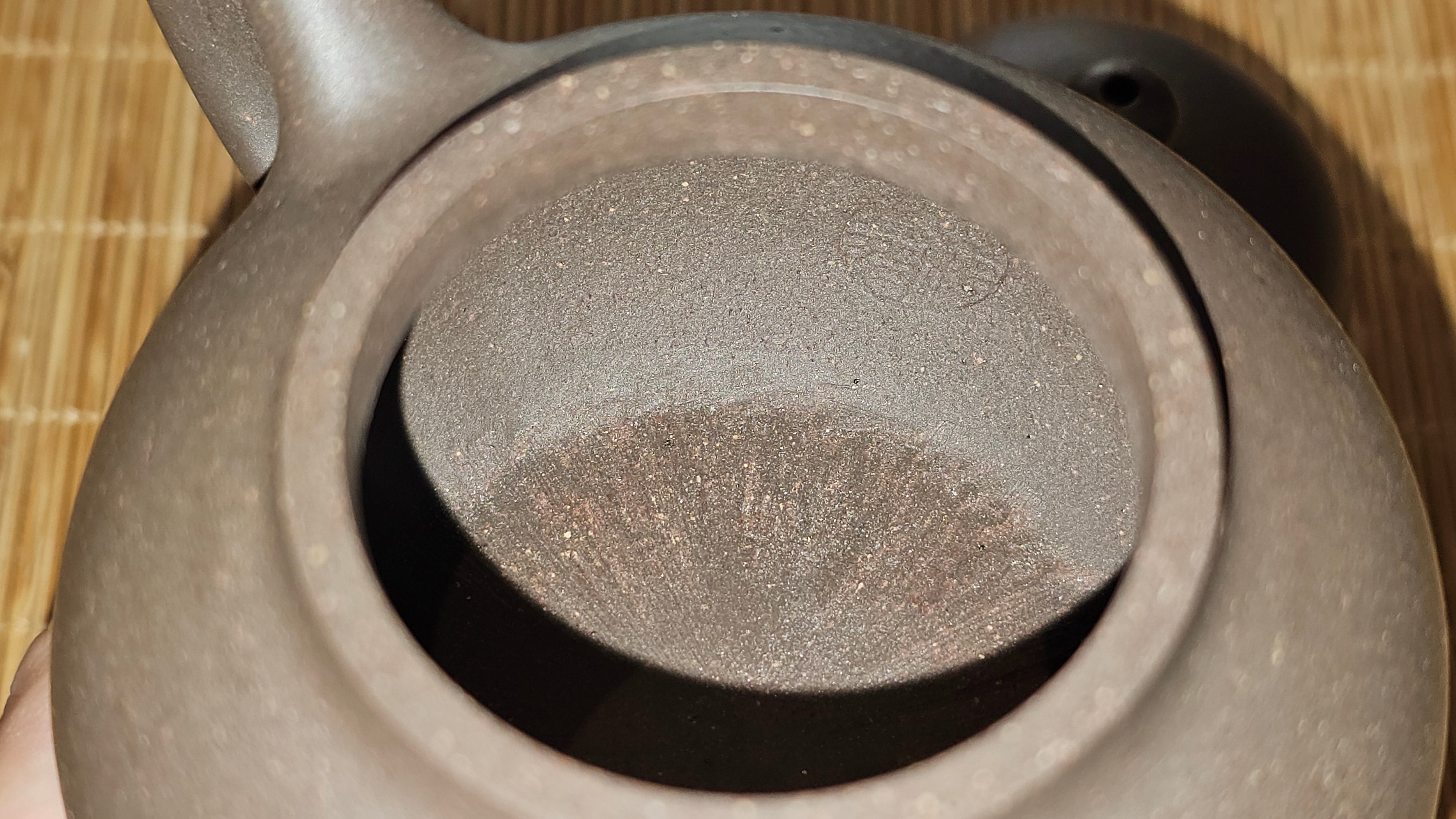 Gao Pan 高番, 134.3ml (very well-weighted bottom, stable!), Tai Xi Zi Ni (Gao Wen) 台西紫泥(高温), by our Craftsman Fan Xiao Zhi 范小智 ~!Congratulations to Mr H.H.! 1738hrs 3rd Sept 2025, Amsterdam, The Netherlands🇳🇱!