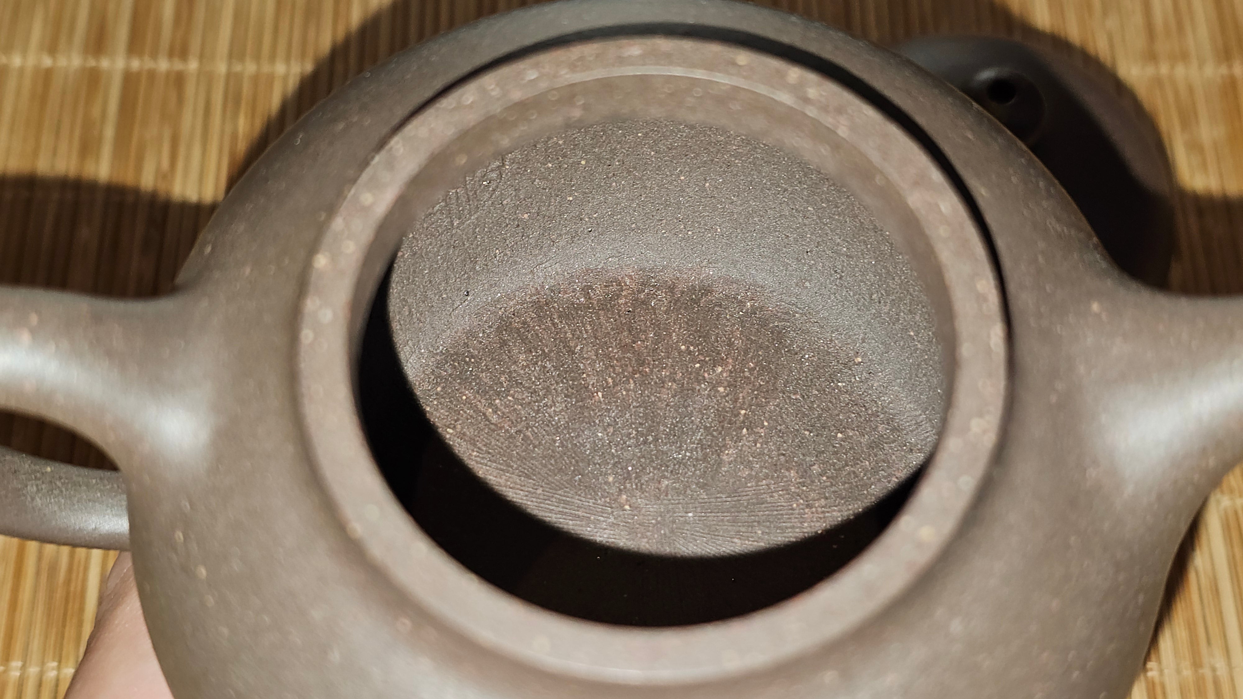 Gao Pan 高番, 134.3ml (very well-weighted bottom, stable!), Tai Xi Zi Ni (Gao Wen) 台西紫泥(高温), by our Craftsman Fan Xiao Zhi 范小智 ~!Congratulations to Mr H.H.! 1738hrs 3rd Sept 2025, Amsterdam, The Netherlands🇳🇱!