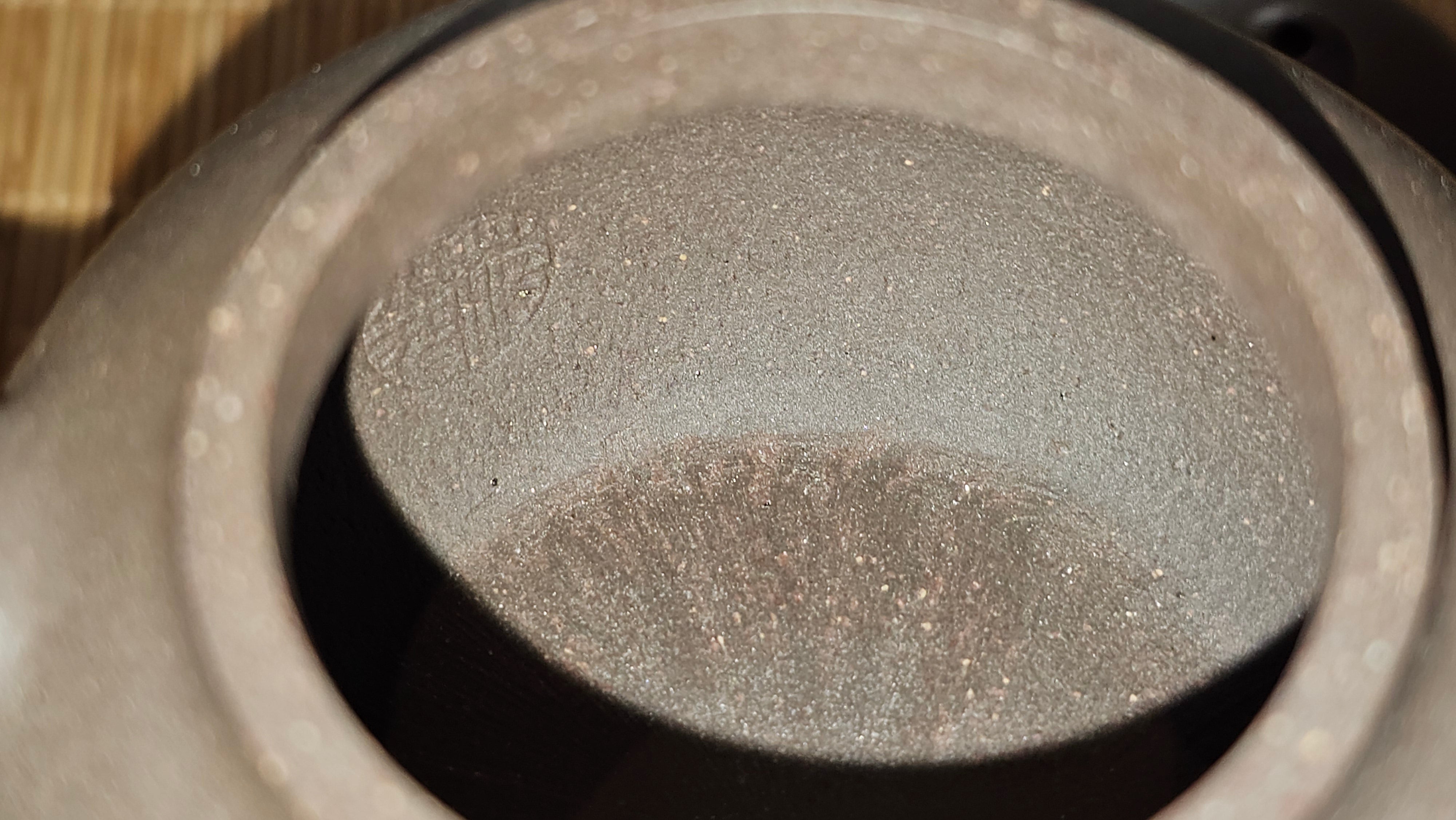 Gao Pan 高番, 134.3ml (very well-weighted bottom, stable!), Tai Xi Zi Ni (Gao Wen) 台西紫泥(高温), by our Craftsman Fan Xiao Zhi 范小智 ~!Congratulations to Mr H.H.! 1738hrs 3rd Sept 2025, Amsterdam, The Netherlands🇳🇱!