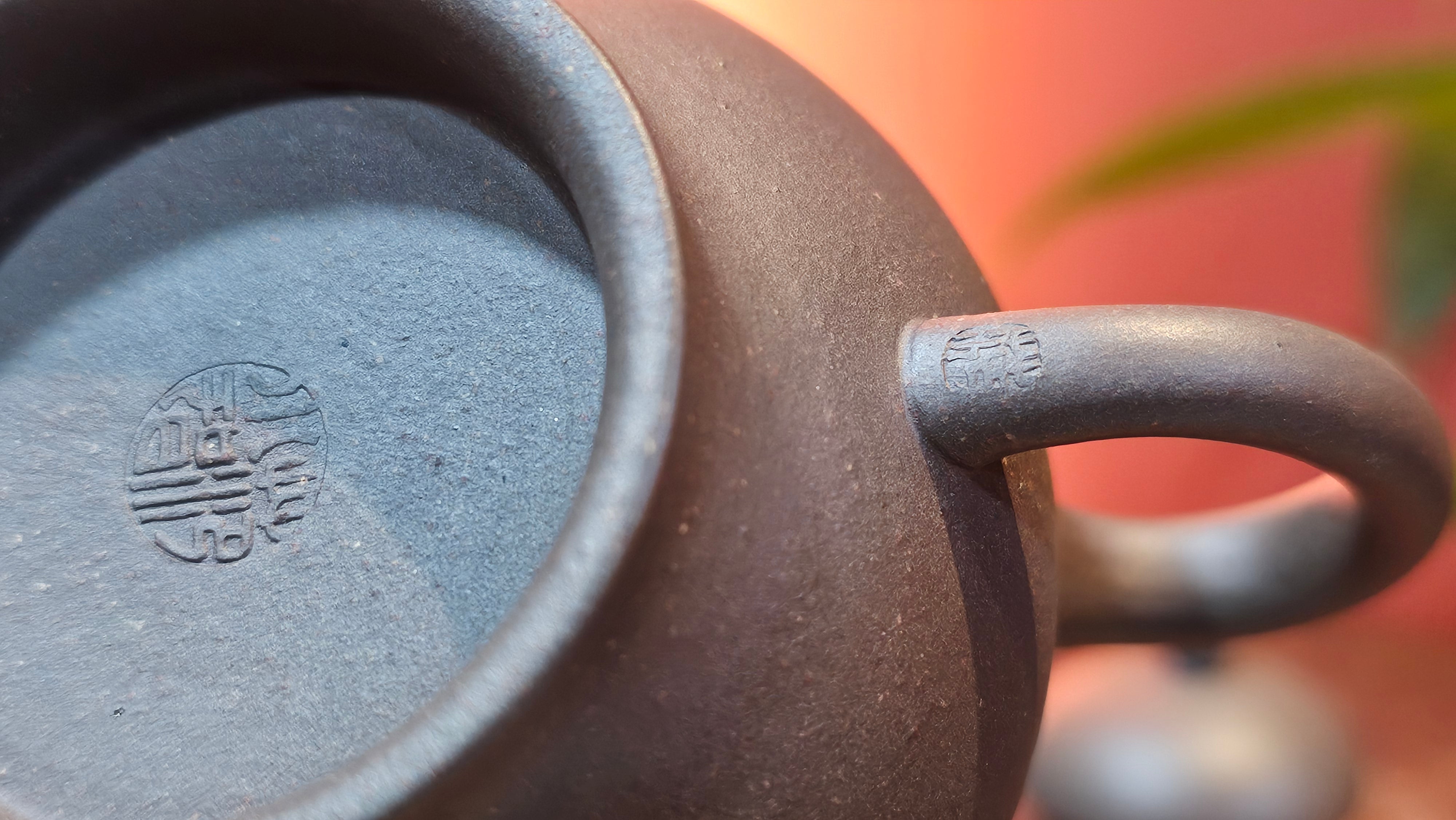 Gao Pan 高番, 134.3ml (very well-weighted bottom, stable!), Tai Xi Zi Ni (Gao Wen) 台西紫泥(高温), by our Craftsman Fan Xiao Zhi 范小智 ~!Congratulations to Mr H.H.! 1738hrs 3rd Sept 2025, Amsterdam, The Netherlands🇳🇱!